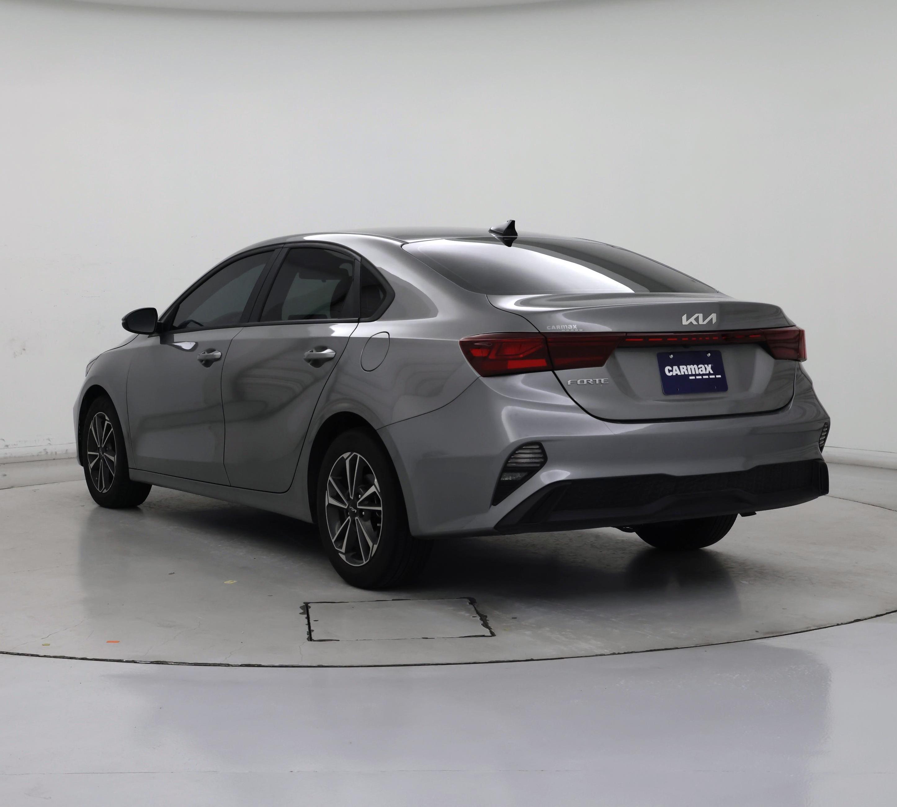 Thumbnail: 2023 Kia Forte - 2