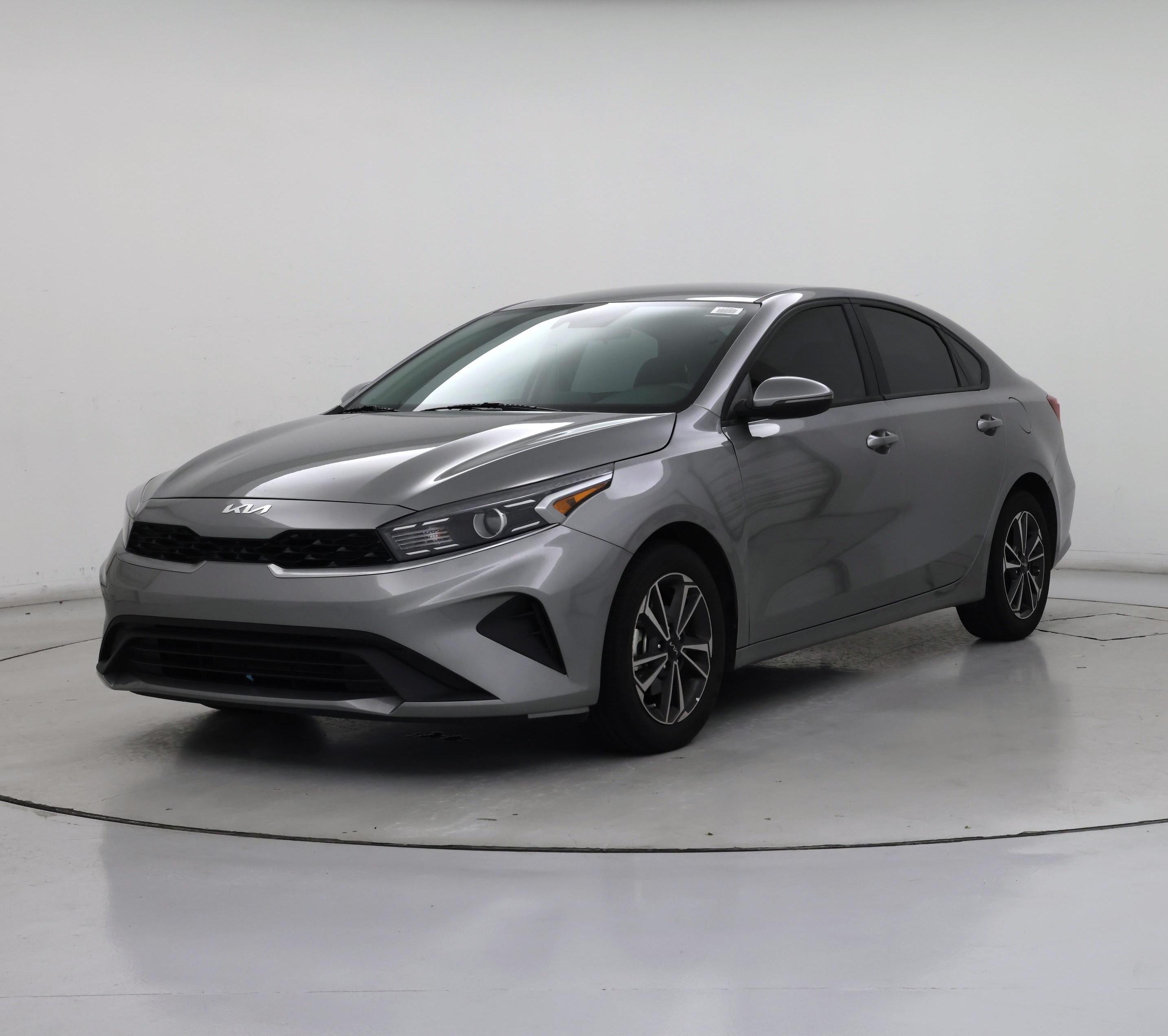 Thumbnail: 2023 Kia Forte - 4