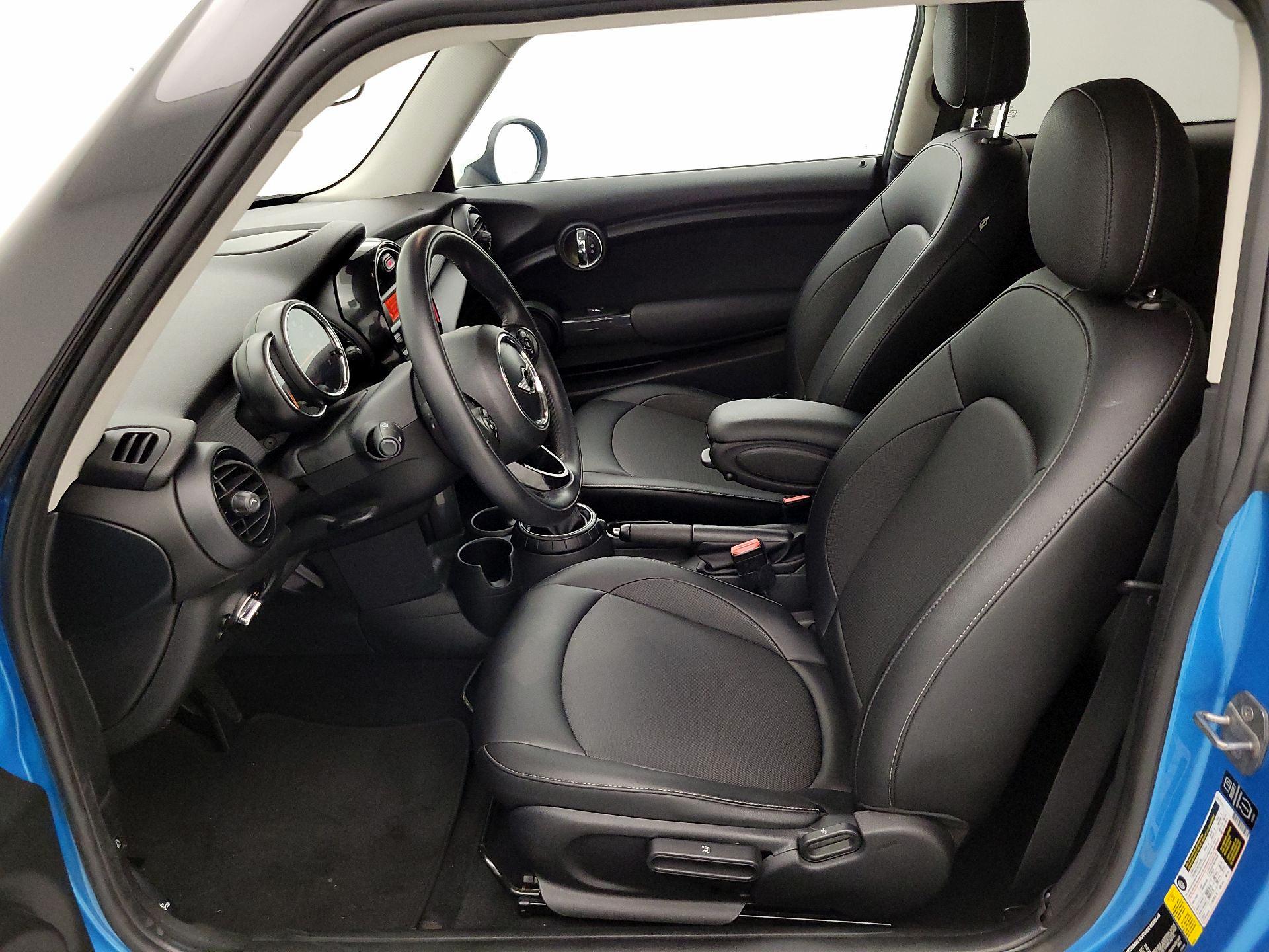 Thumbnail: 2015 MINI Cooper Hardtop - 11