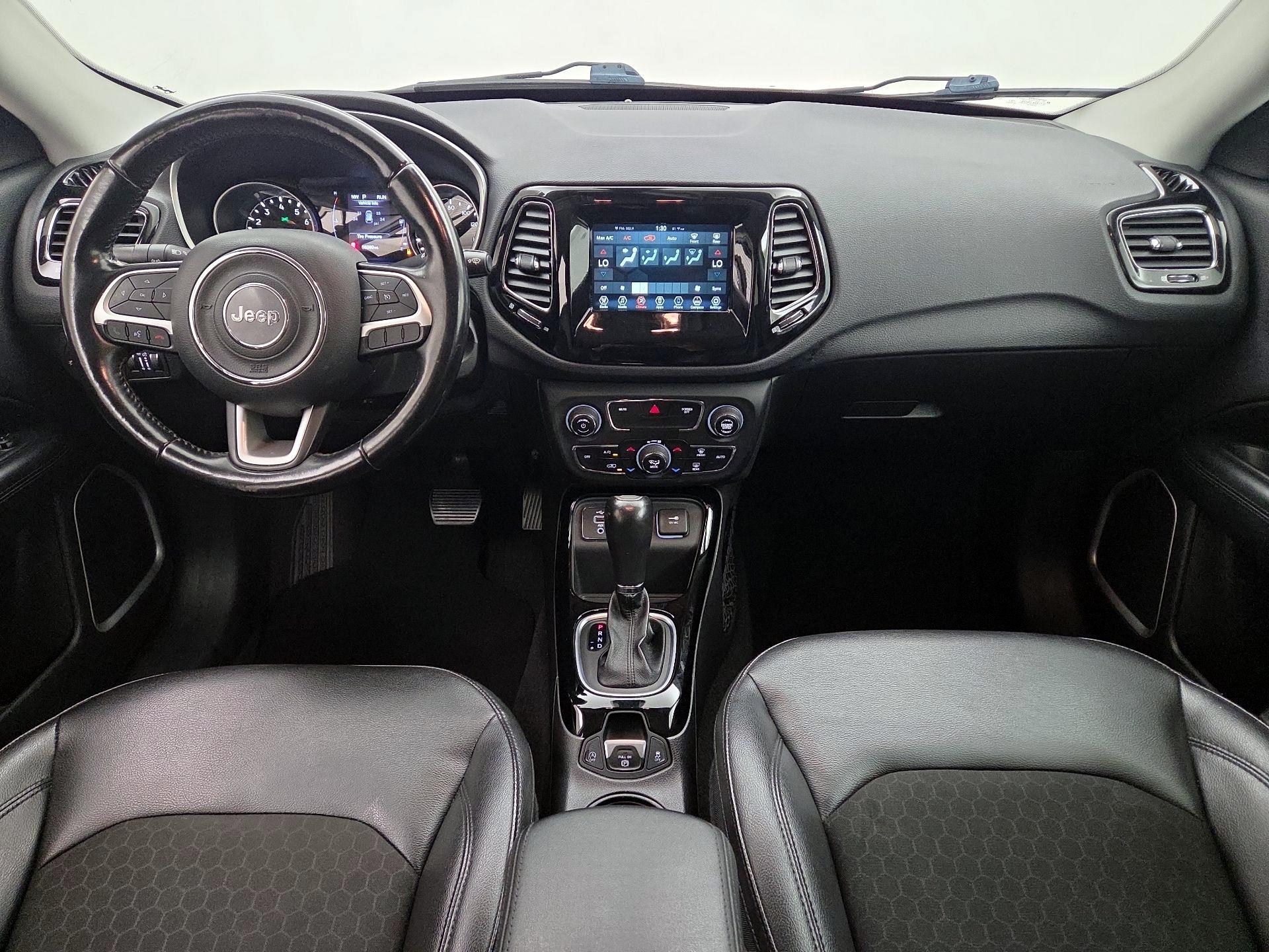 Thumbnail: 2020 Jeep Compass - 9