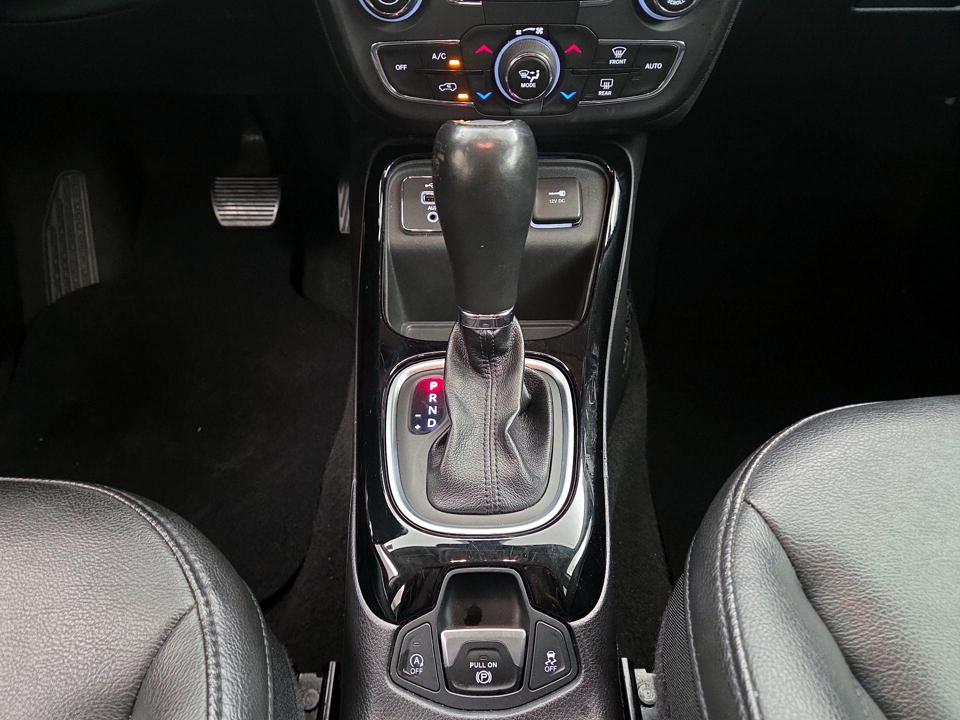 Thumbnail: 2020 Jeep Compass - 17
