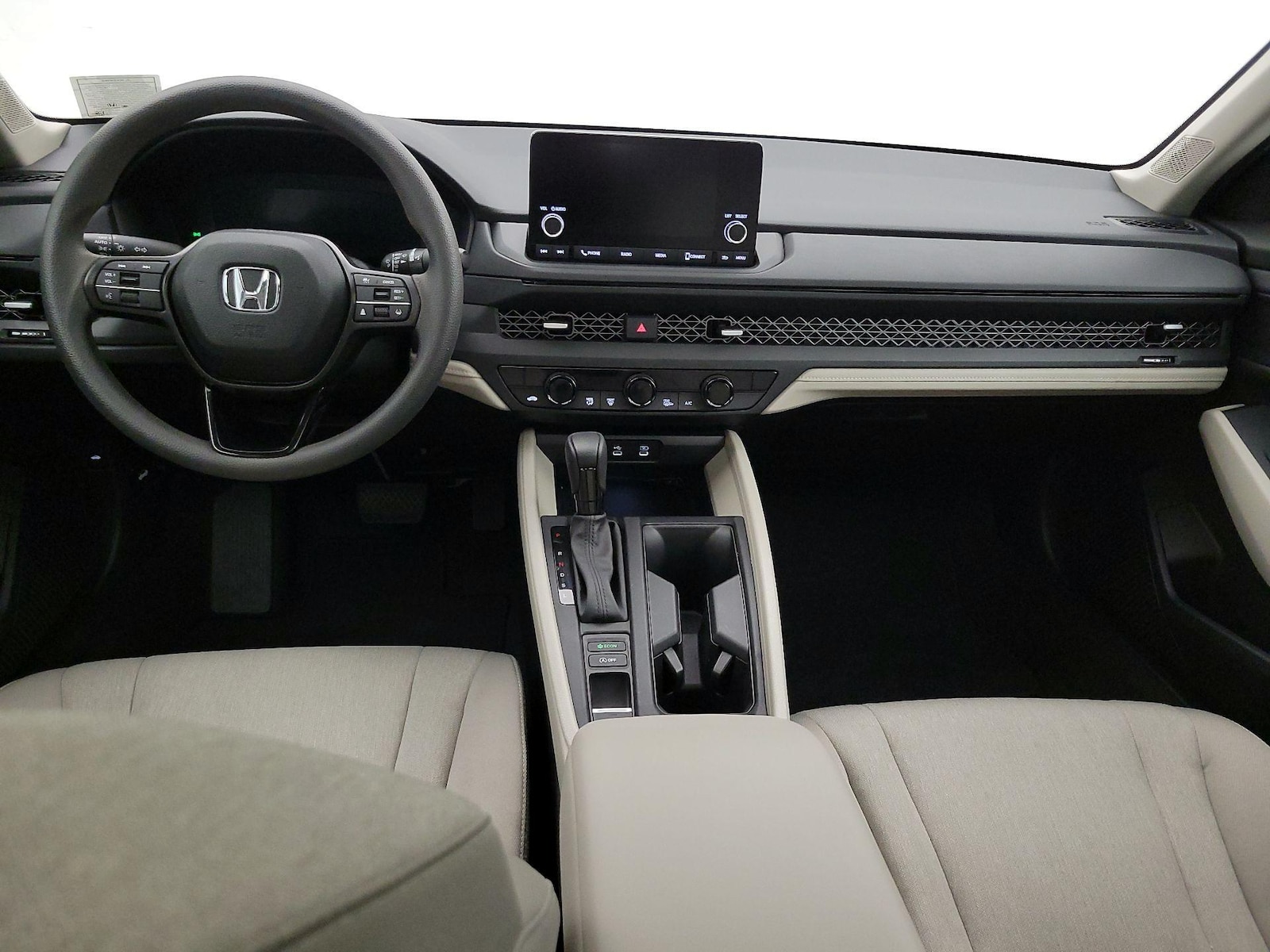 2025 Honda Accord SE - Photo 10