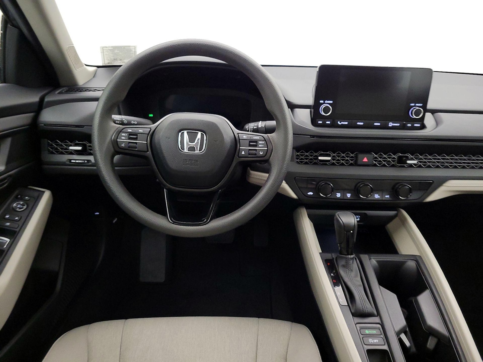 2025 Honda Accord SE - Photo 11
