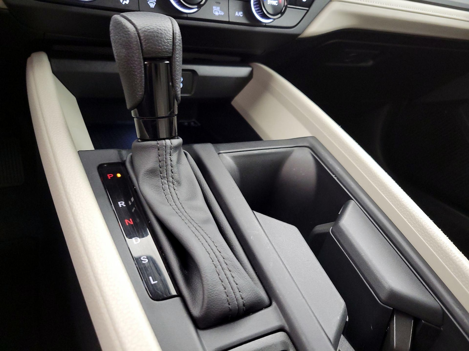 2025 Honda Accord SE - Photo 17