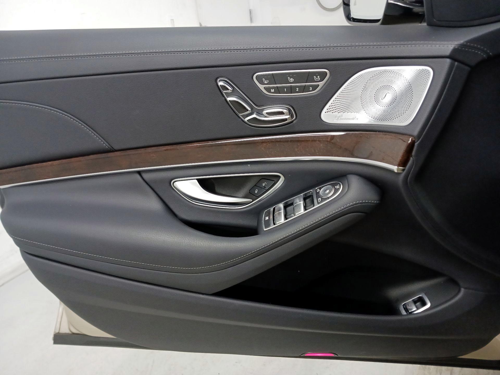 Thumbnail: 2019 Mercedes-Benz S-Class - 10