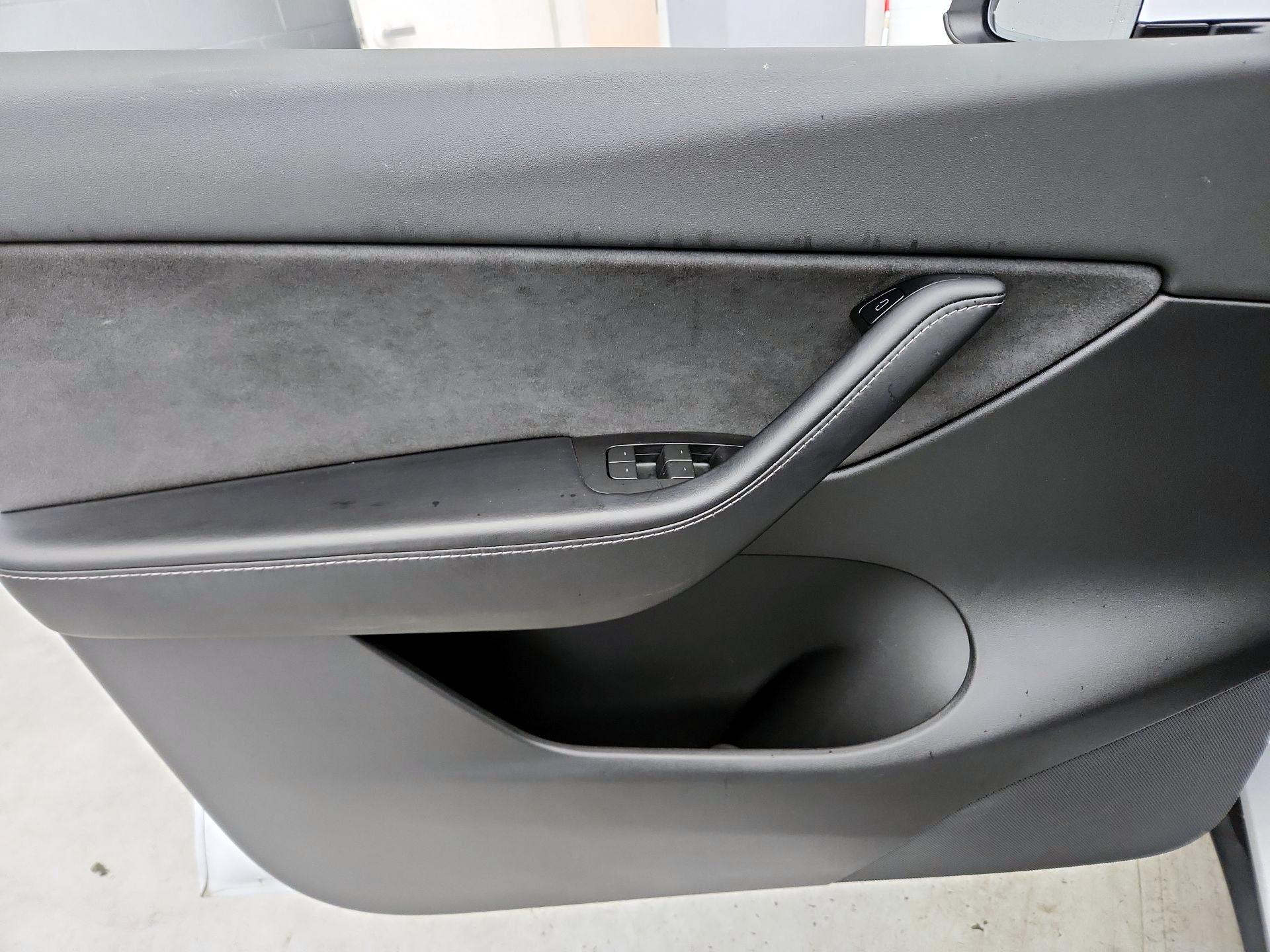 Thumbnail: 2021 Tesla Model Y - 12