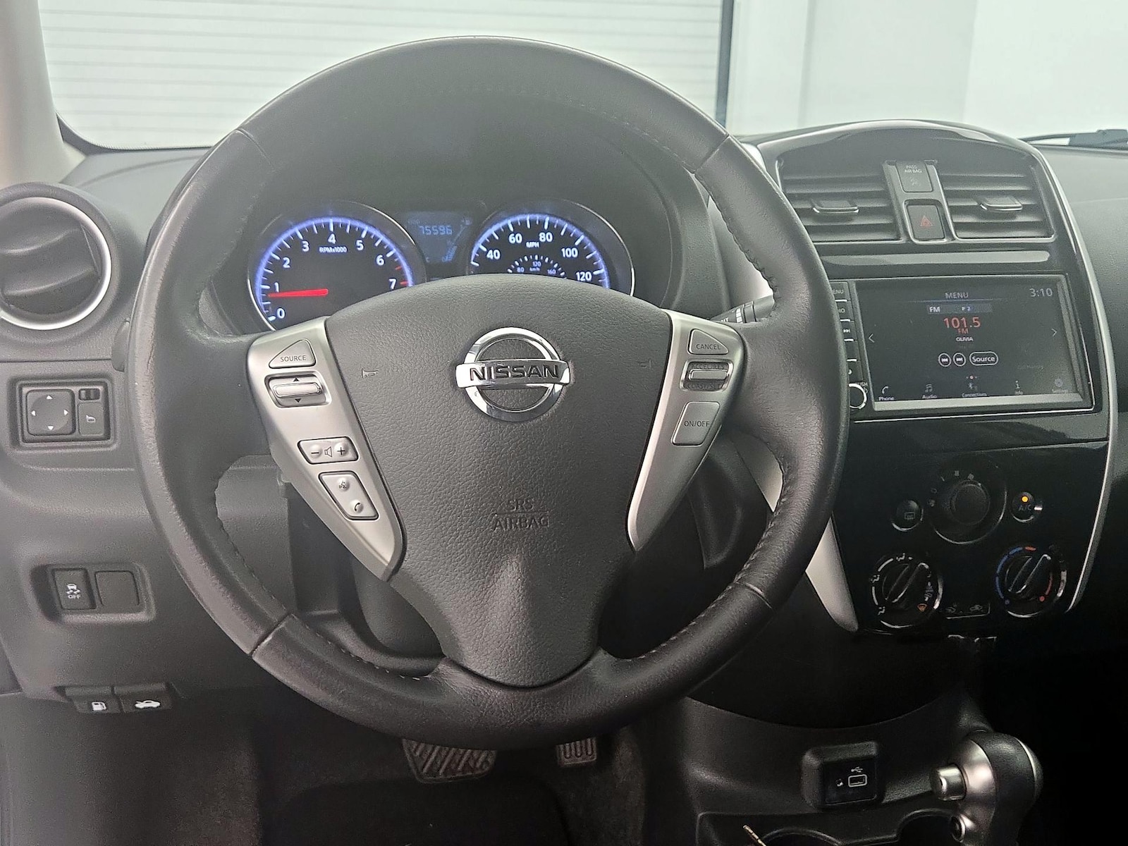 2019 Nissan Versa Sedan SV - Photo 11
