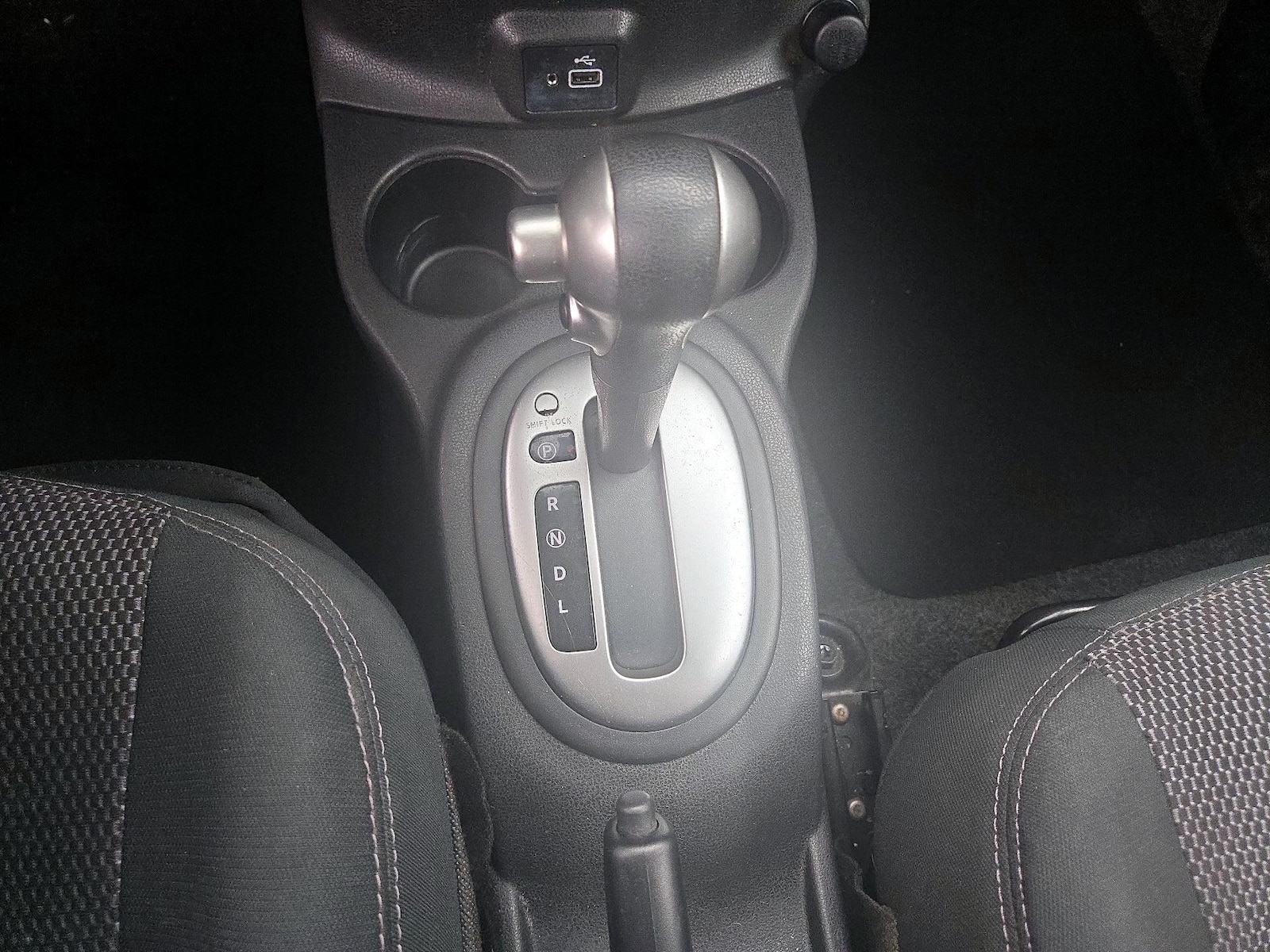 2019 Nissan Versa Sedan SV - Photo 18