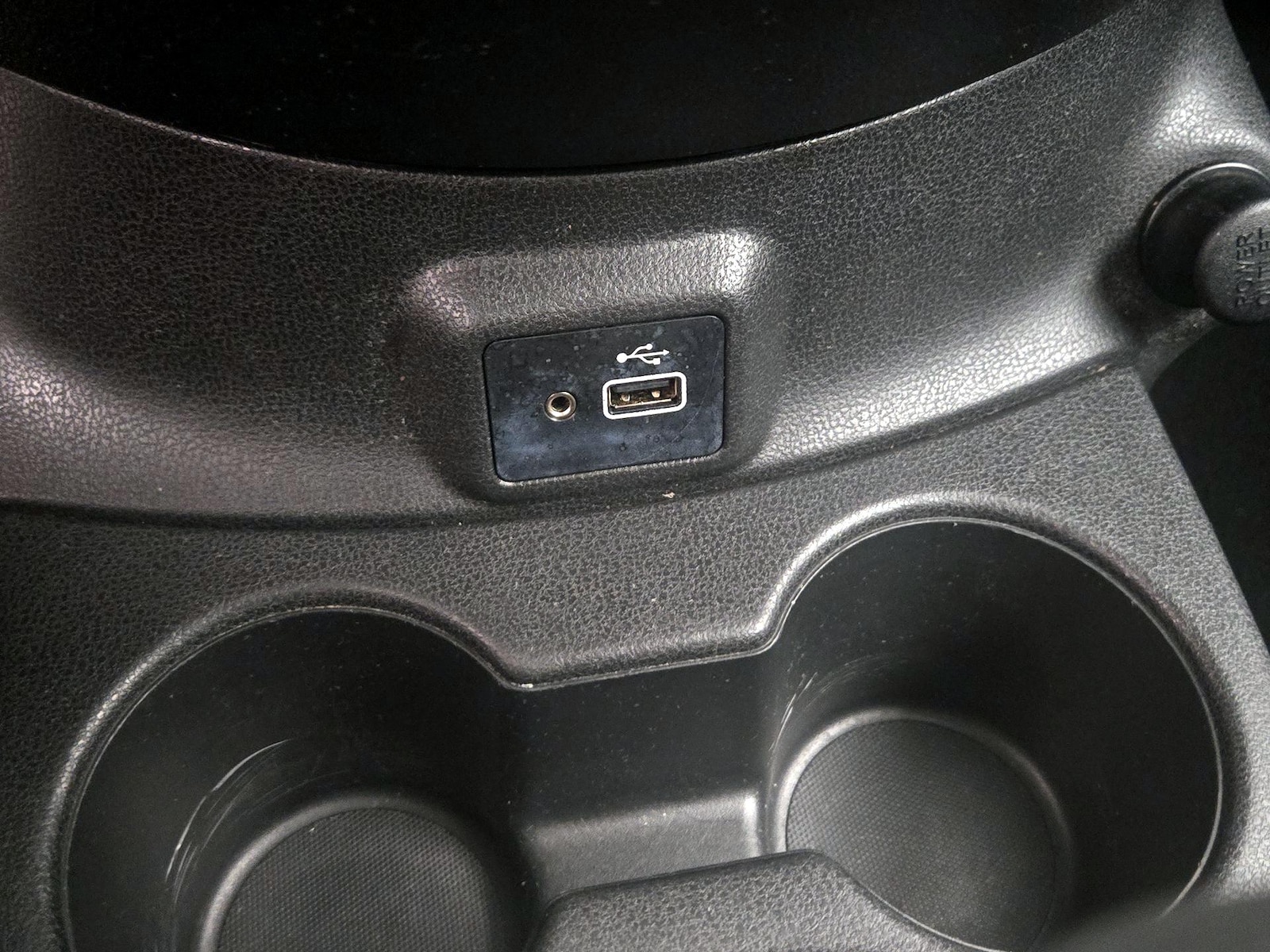 2019 Nissan Versa Sedan SV - Photo 19