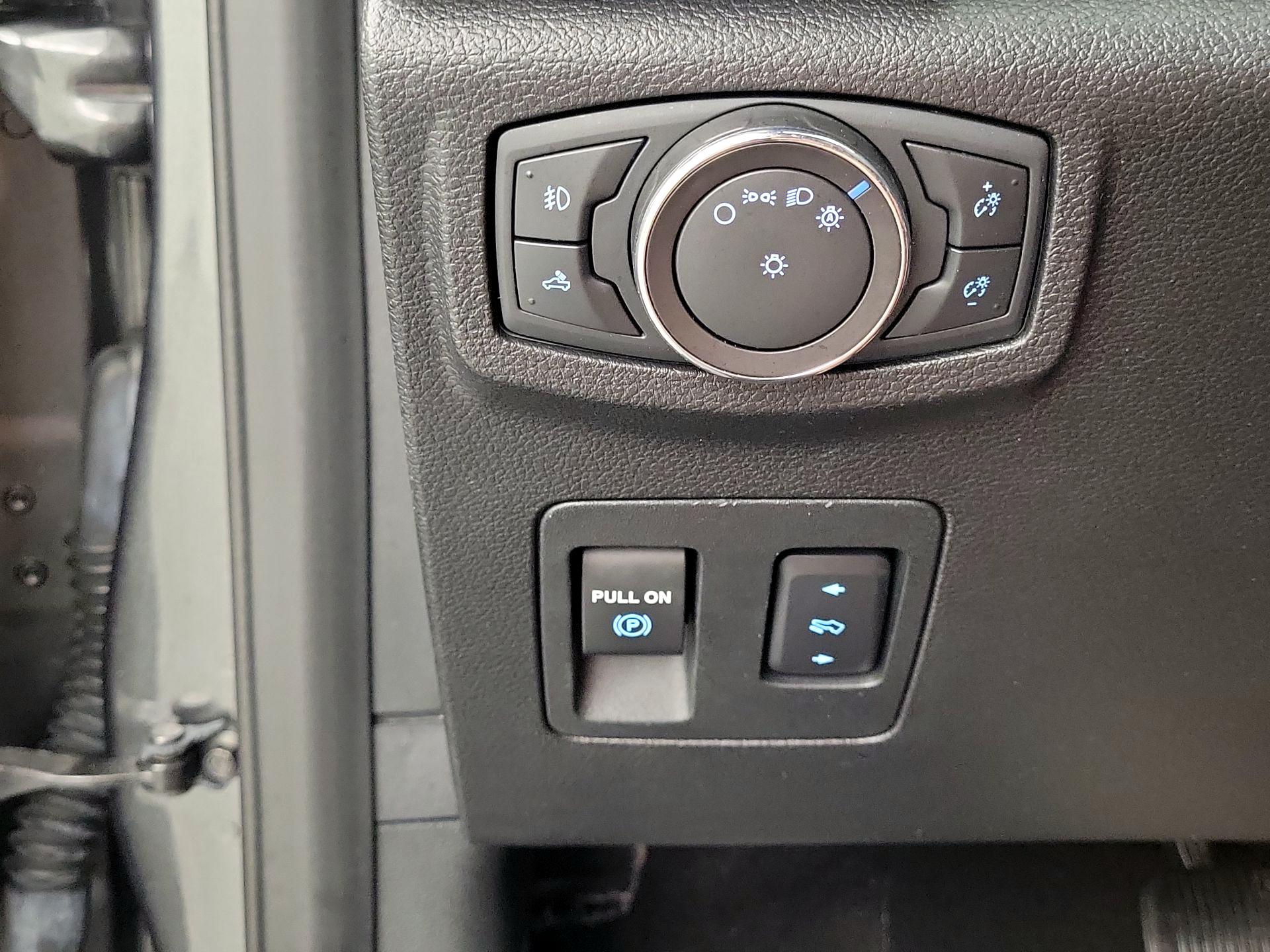 Thumbnail: 2018 Ford F-150 - 13