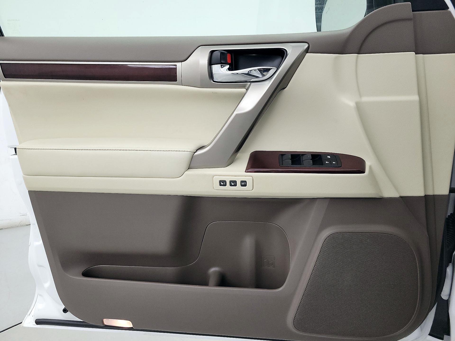 Thumbnail: 2019 Lexus GX - 12
