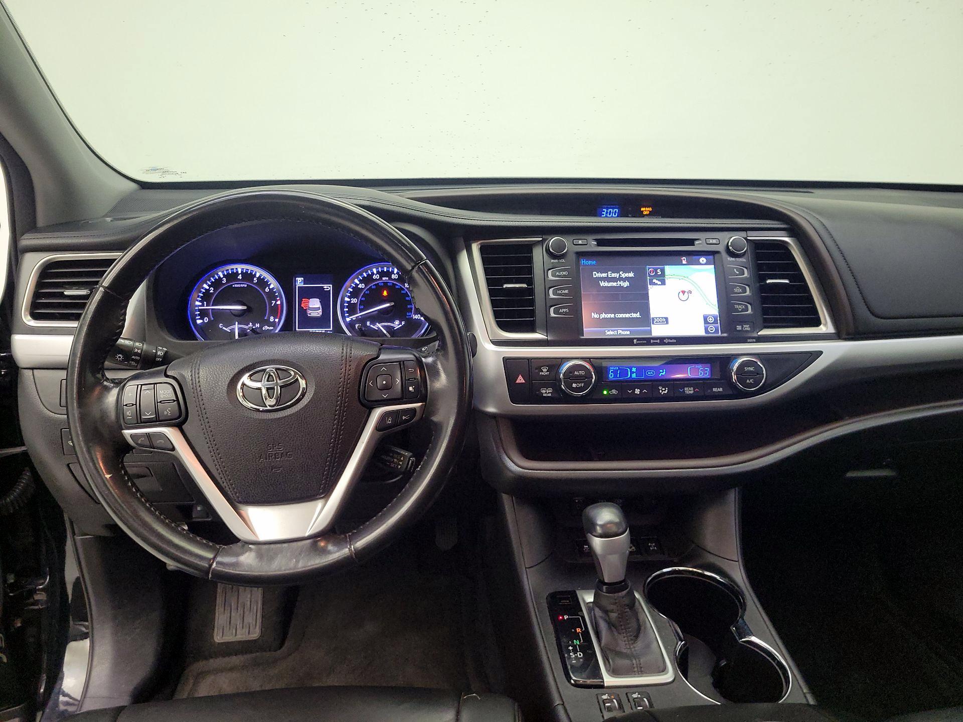 Thumbnail: 2017 Toyota Highlander - 9