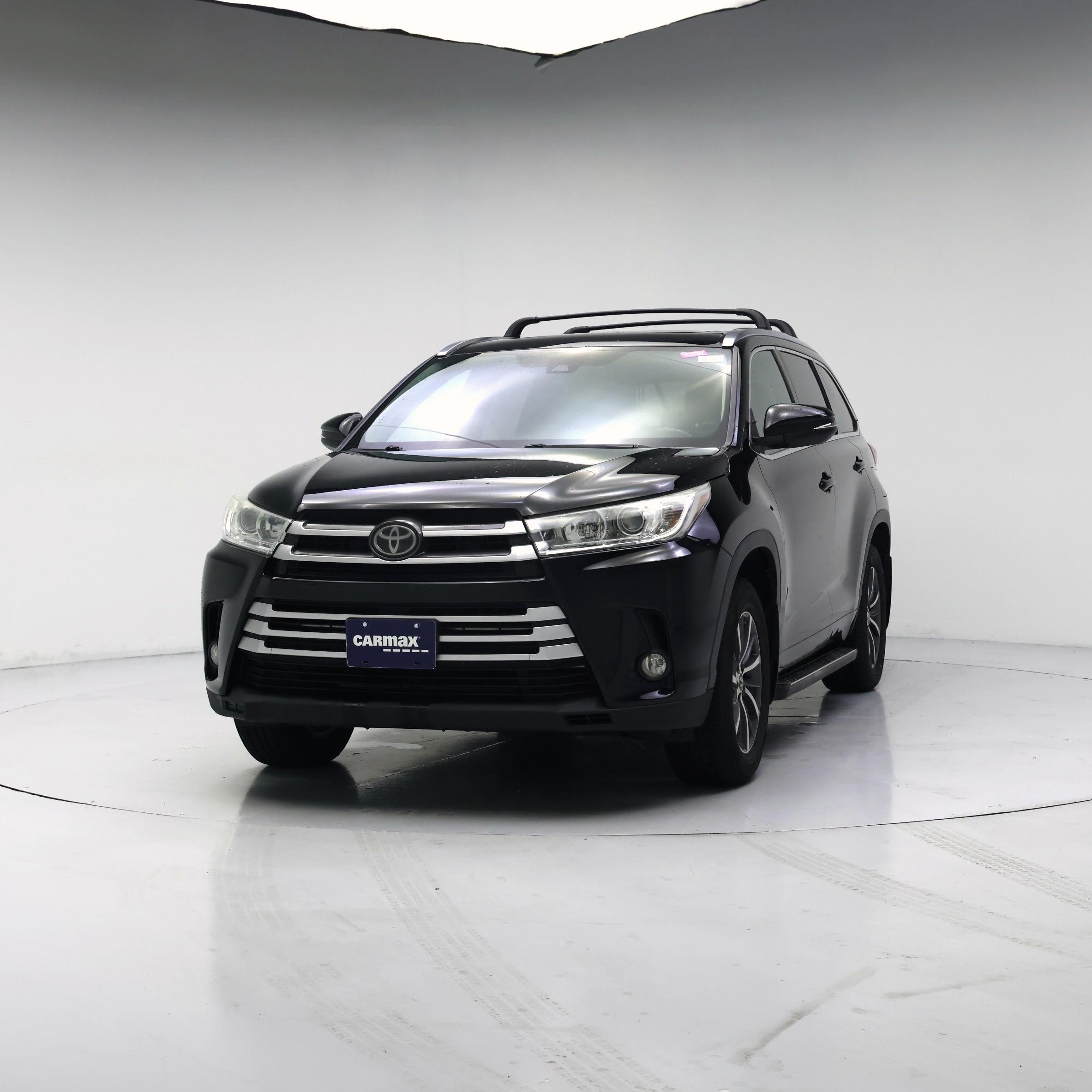 Thumbnail: 2017 Toyota Highlander - 4