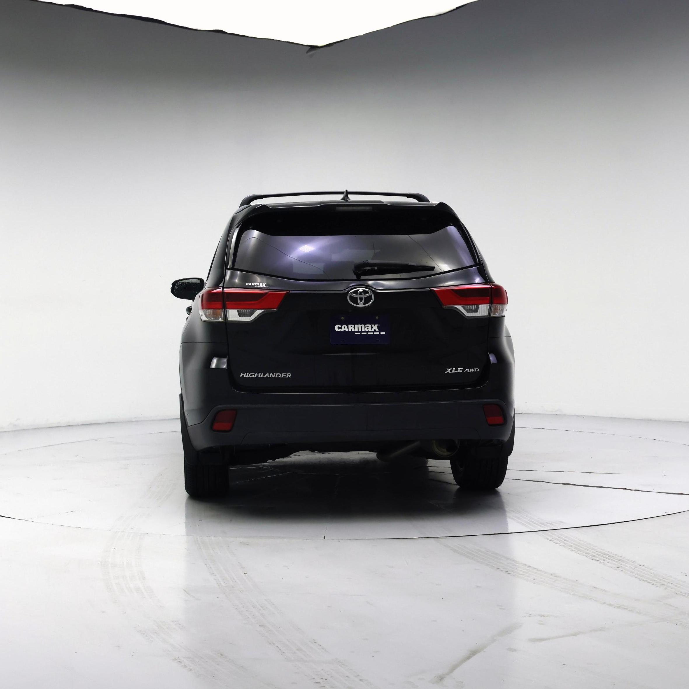 Thumbnail: 2017 Toyota Highlander - 6