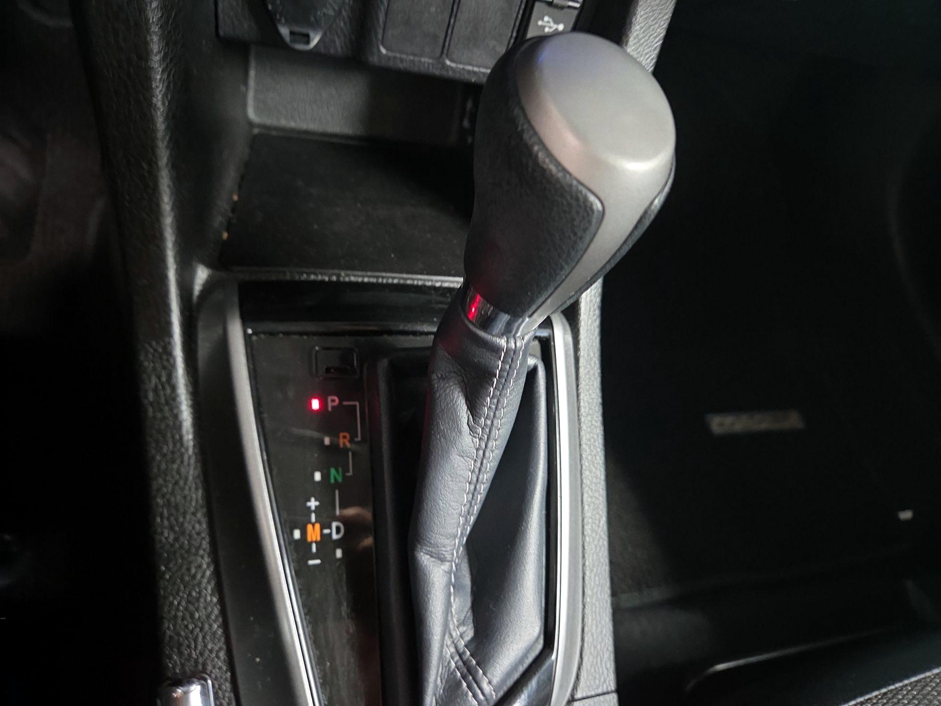 Thumbnail: 2016 Toyota Corolla - 16