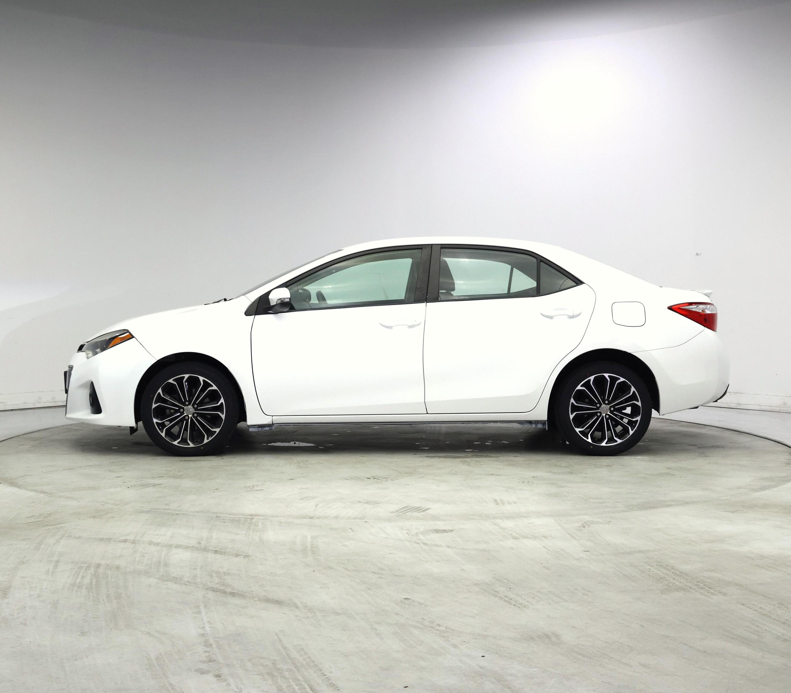 Thumbnail: 2016 Toyota Corolla - 3