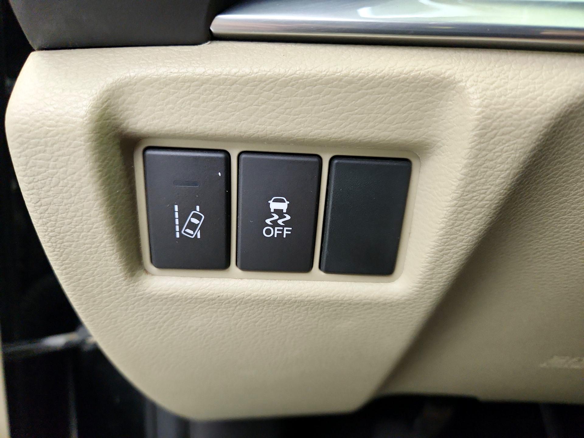 Thumbnail: 2016 Acura MDX - 13