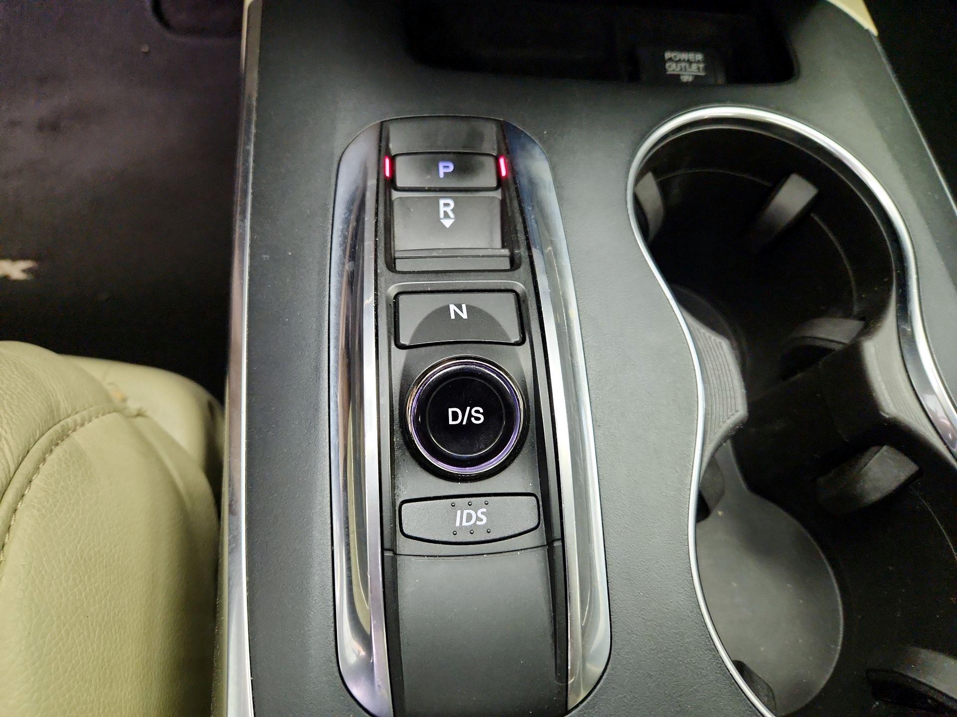 Thumbnail: 2016 Acura MDX - 18