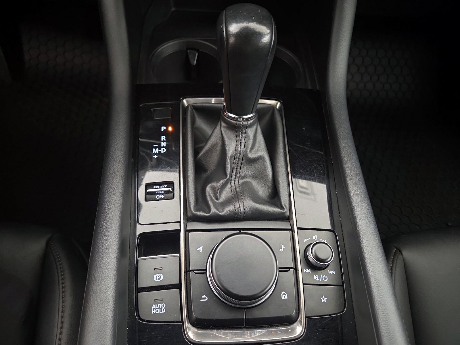 2022 Mazda Mazda3 Preferred - Photo 16