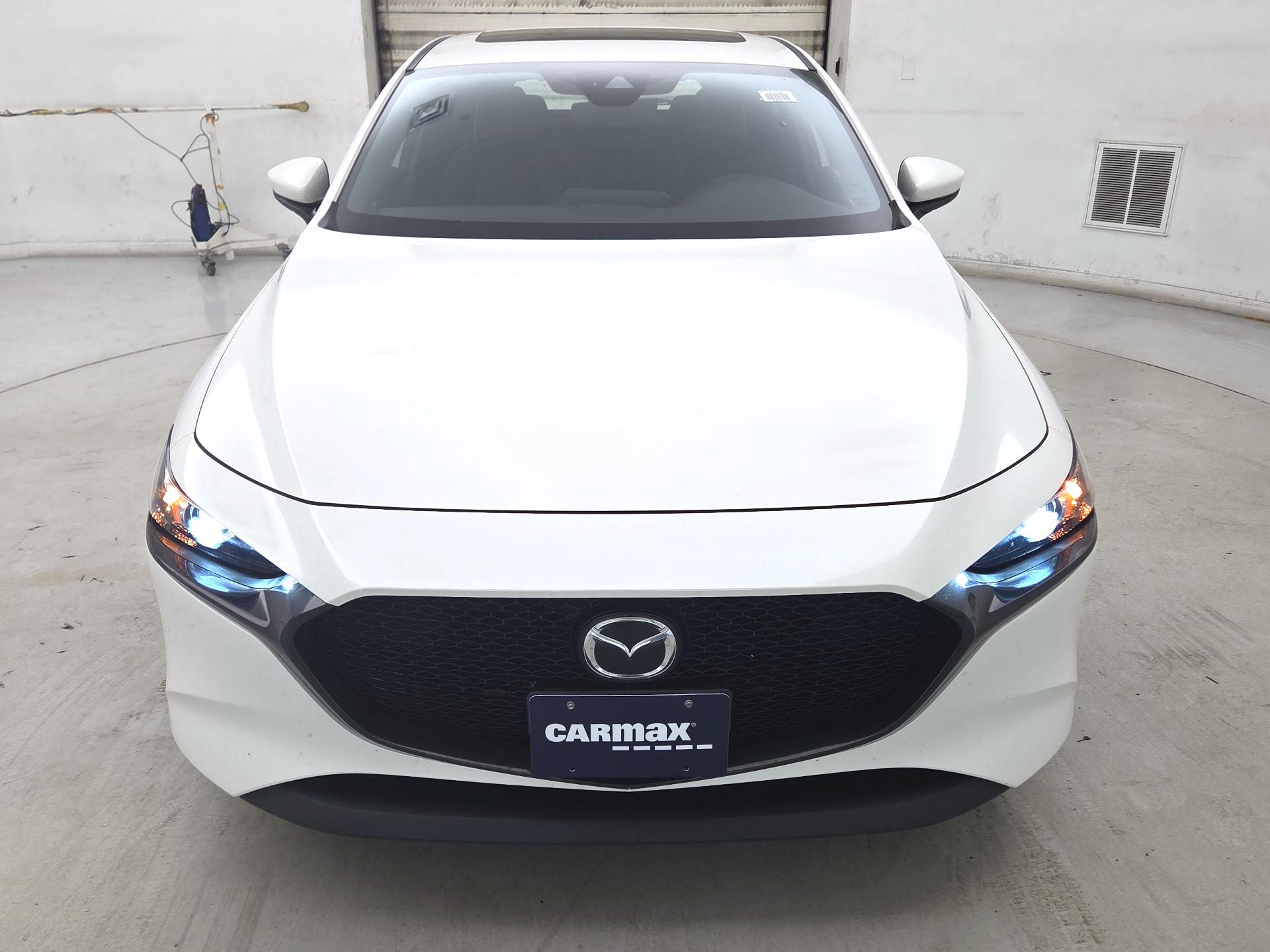 Thumbnail: 2022 Mazda Mazda3 - 2