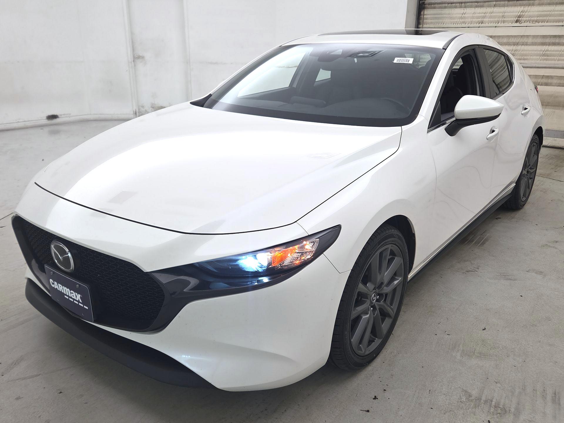 Thumbnail: 2022 Mazda Mazda3 - 3
