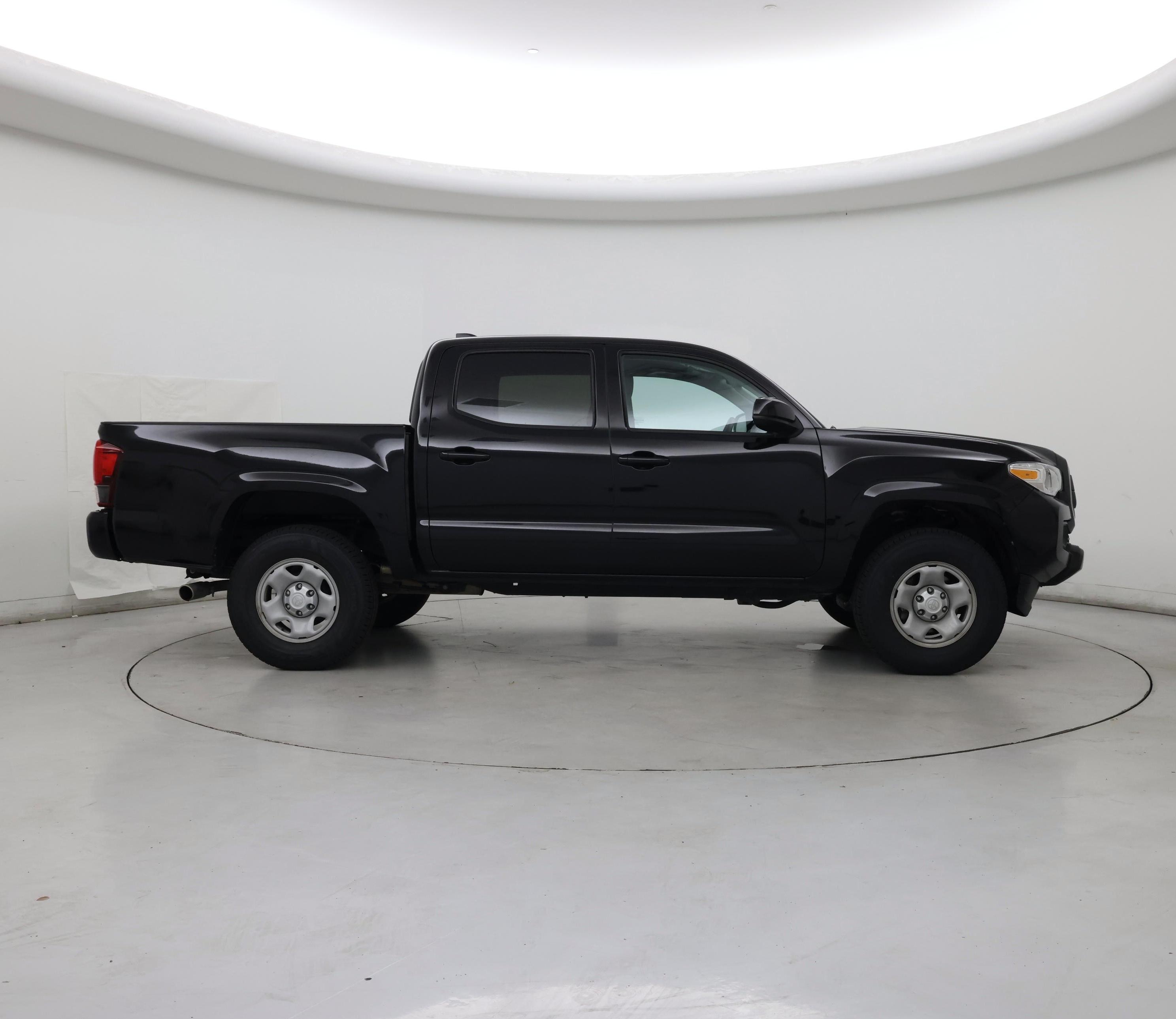 Thumbnail: 2022 Toyota Tacoma - 7