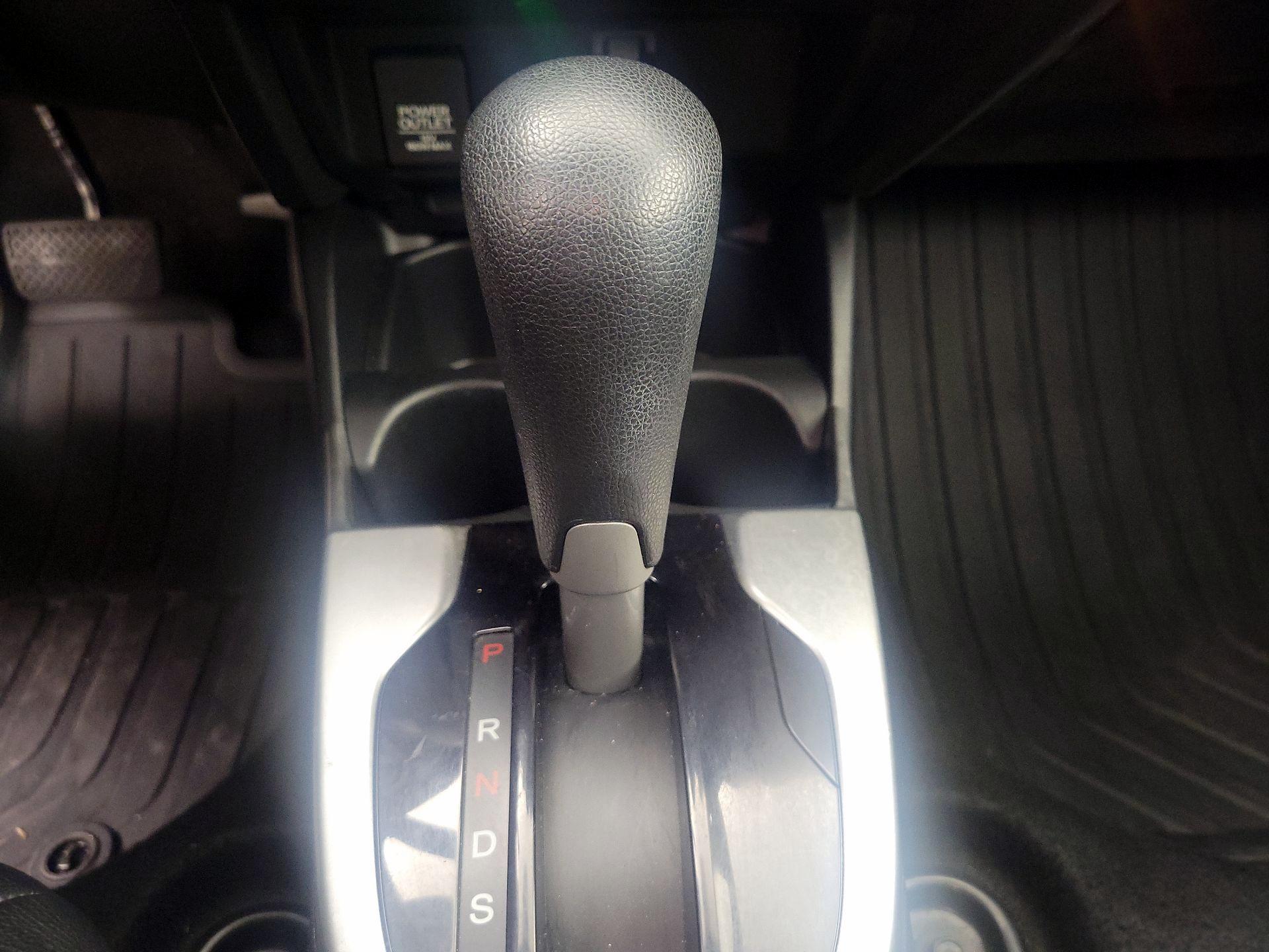 Thumbnail: 2019 Honda Fit - 17