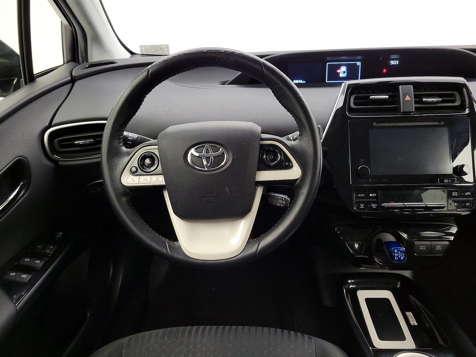 Thumbnail: 2016 Toyota Prius - 10