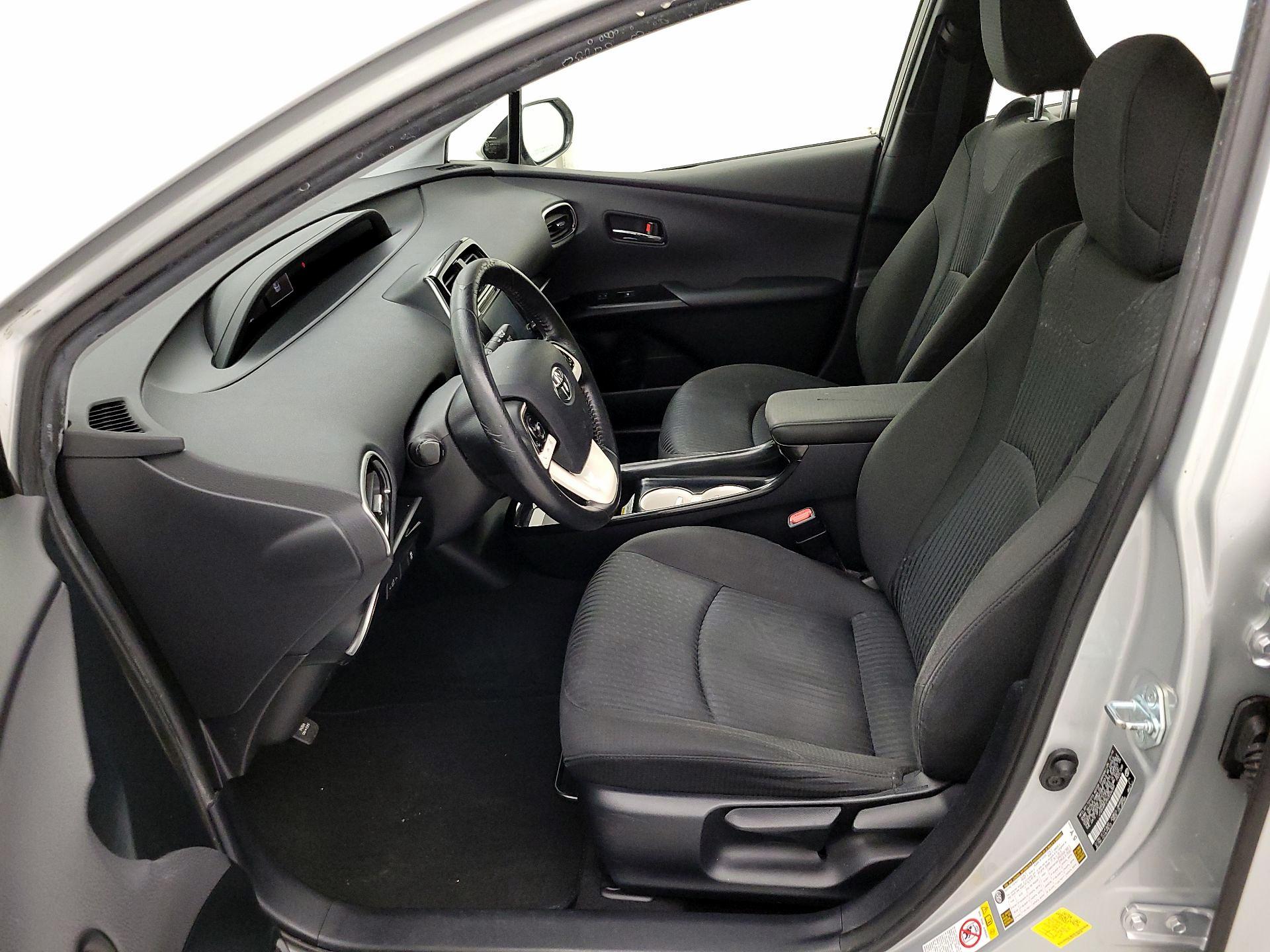 Thumbnail: 2016 Toyota Prius - 11