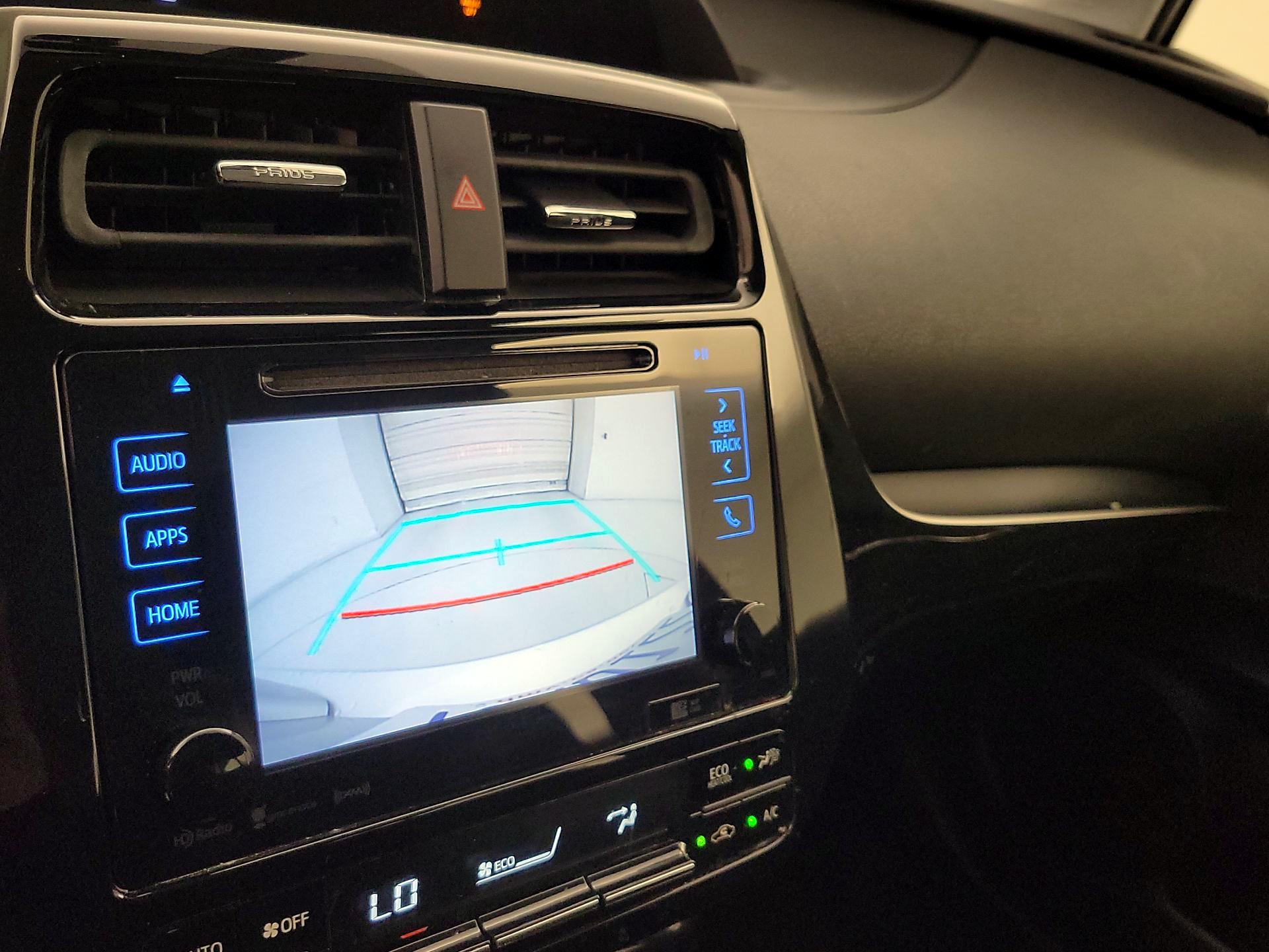 Thumbnail: 2016 Toyota Prius - 14