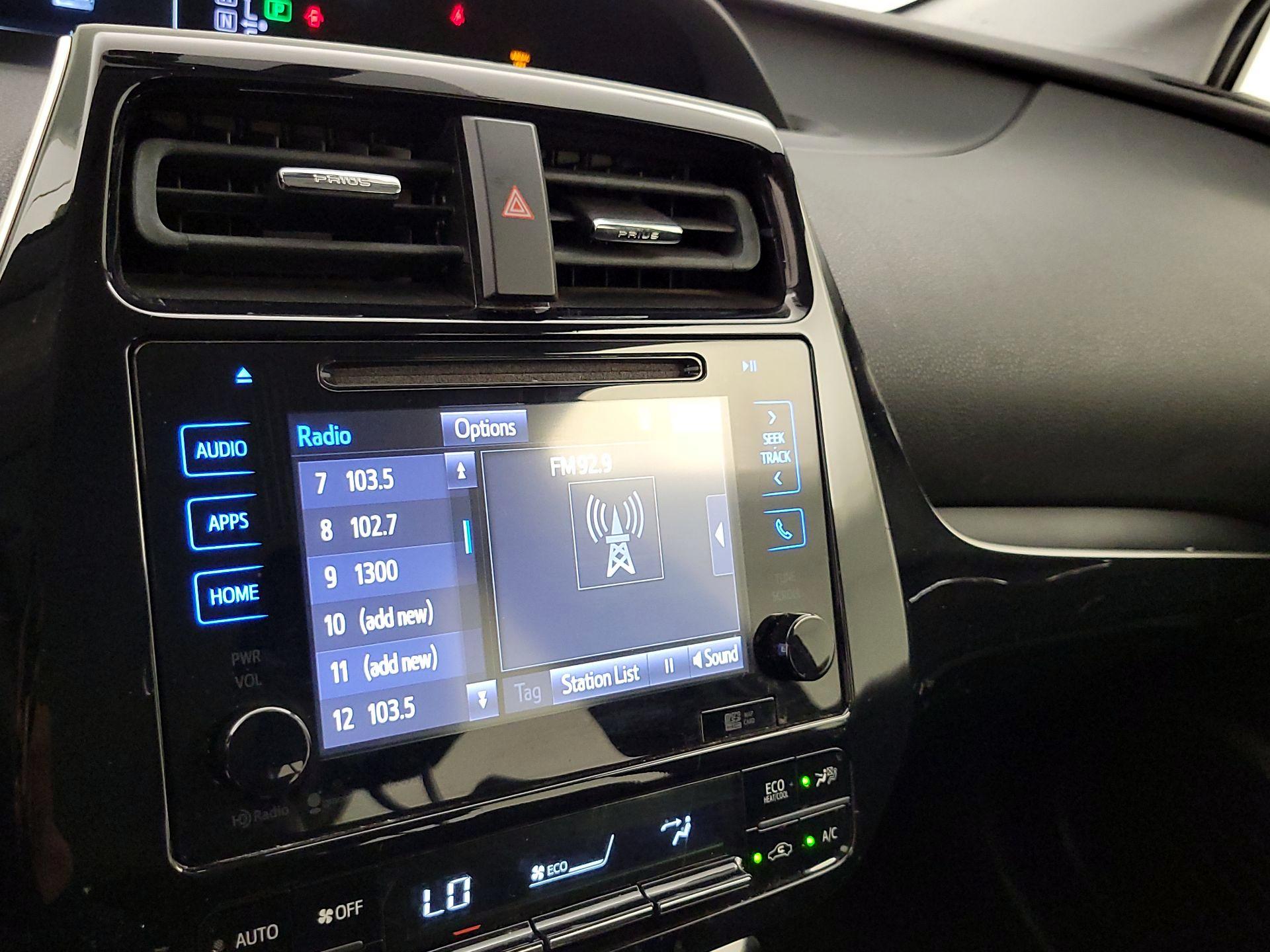 Thumbnail: 2016 Toyota Prius - 15