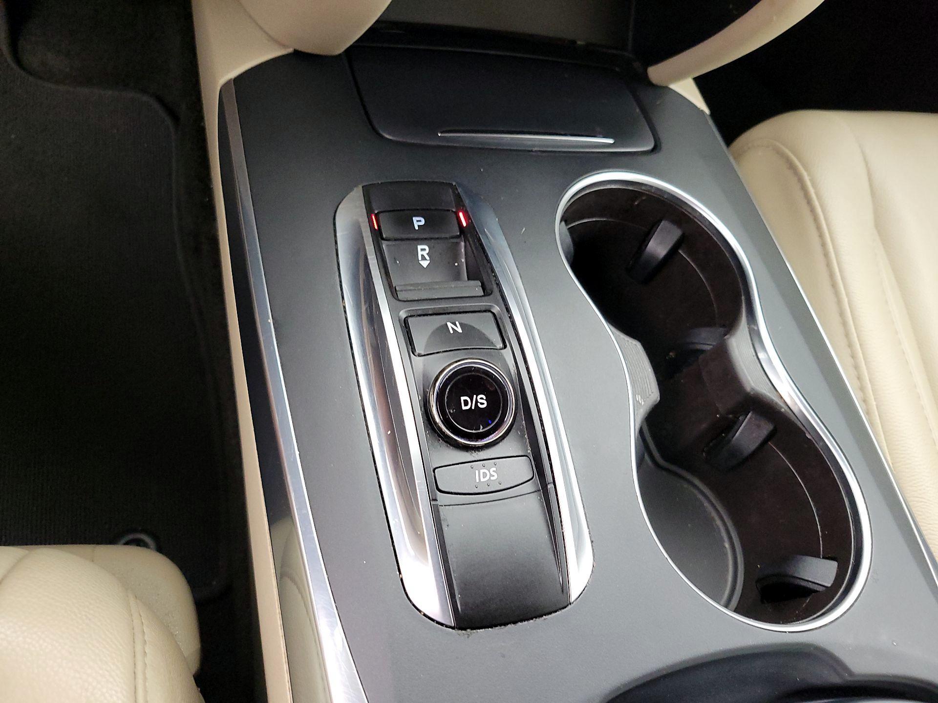 Thumbnail: 2016 Acura MDX - 17