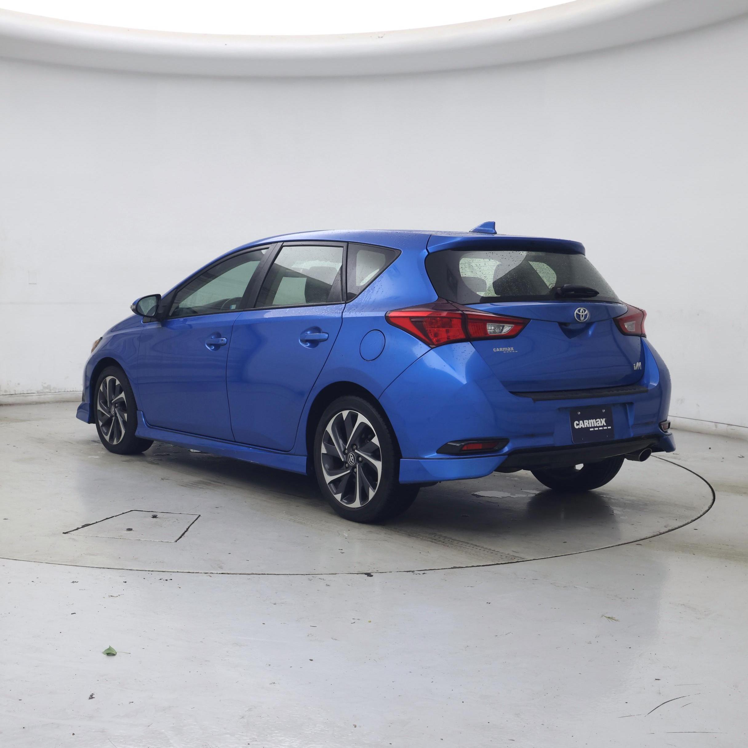 Thumbnail: 2017 Toyota Corolla iM - 2