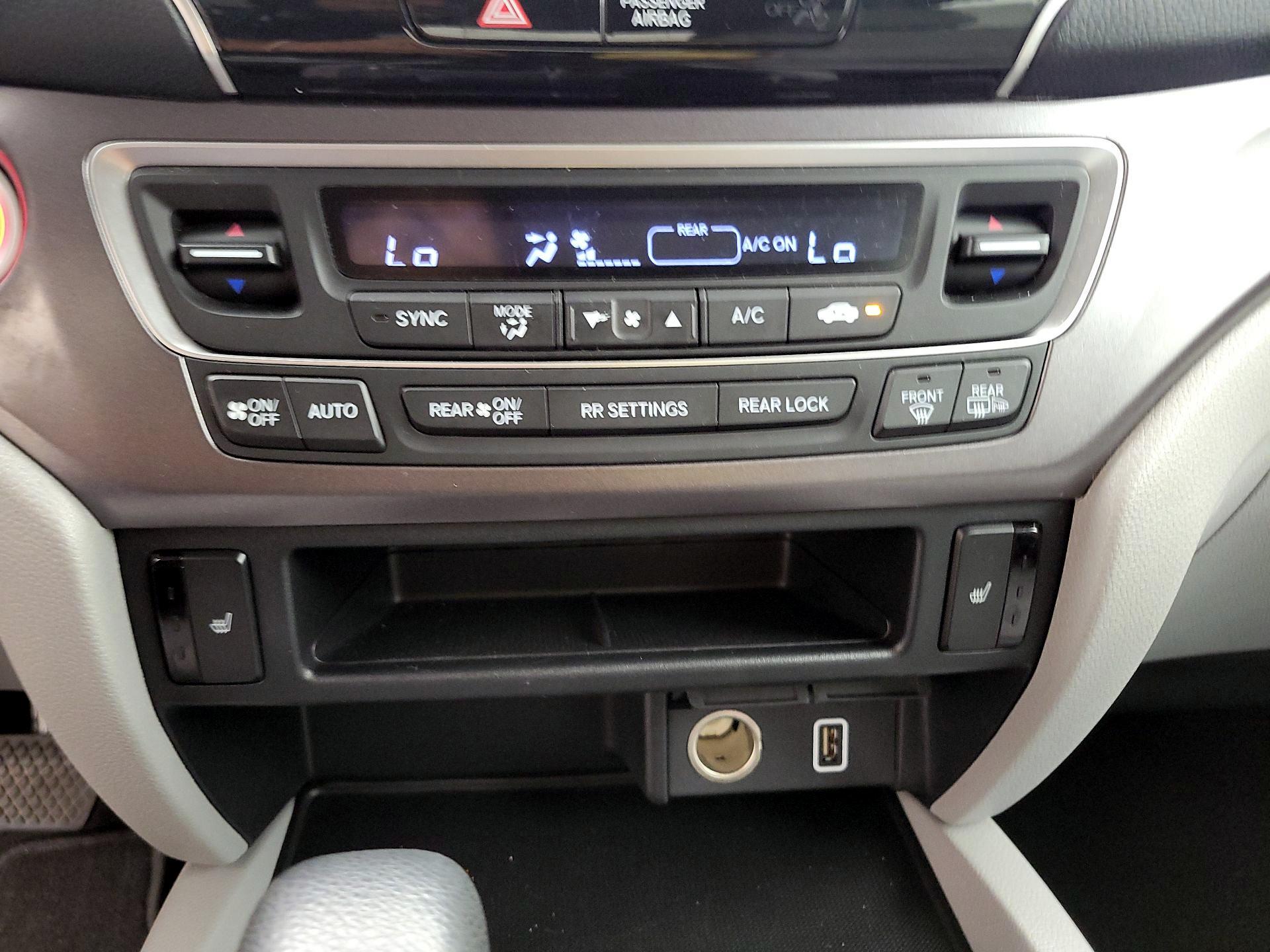 Thumbnail: 2020 Honda Pilot - 16