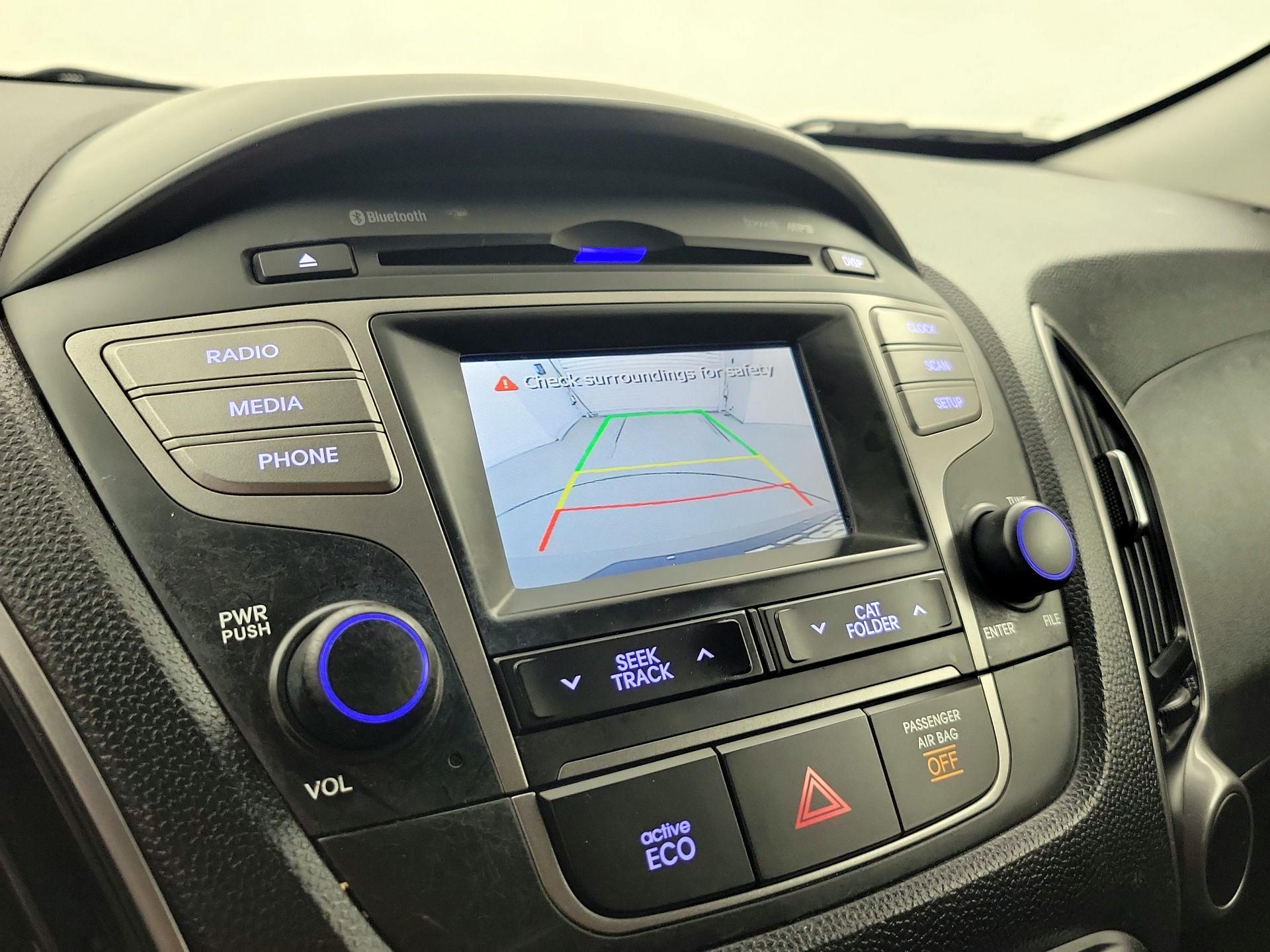 Thumbnail: 2014 Hyundai Tucson - 14