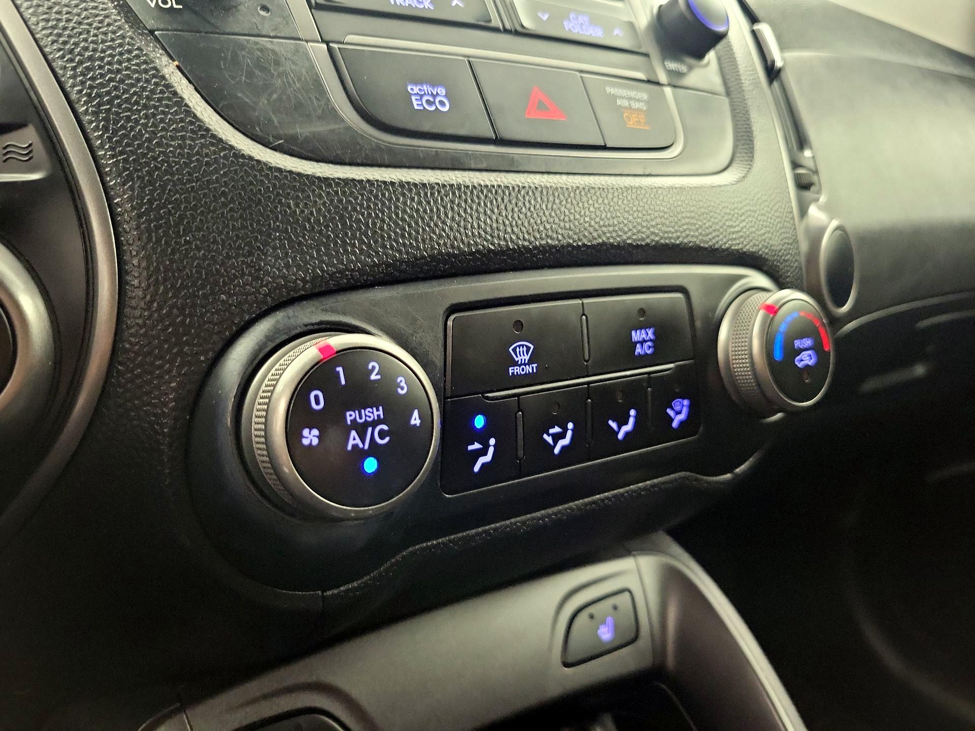 Thumbnail: 2014 Hyundai Tucson - 16