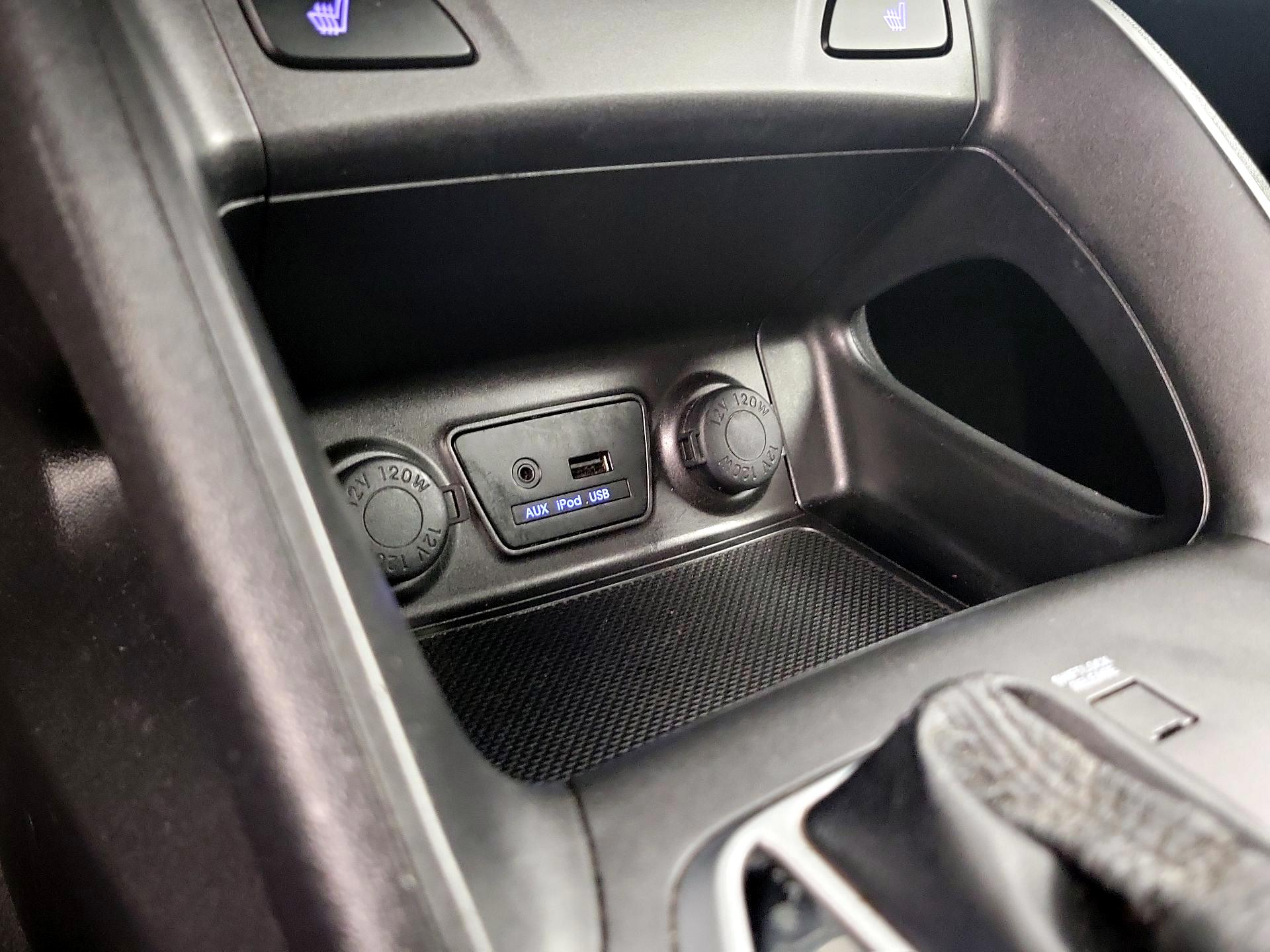 Thumbnail: 2014 Hyundai Tucson - 18