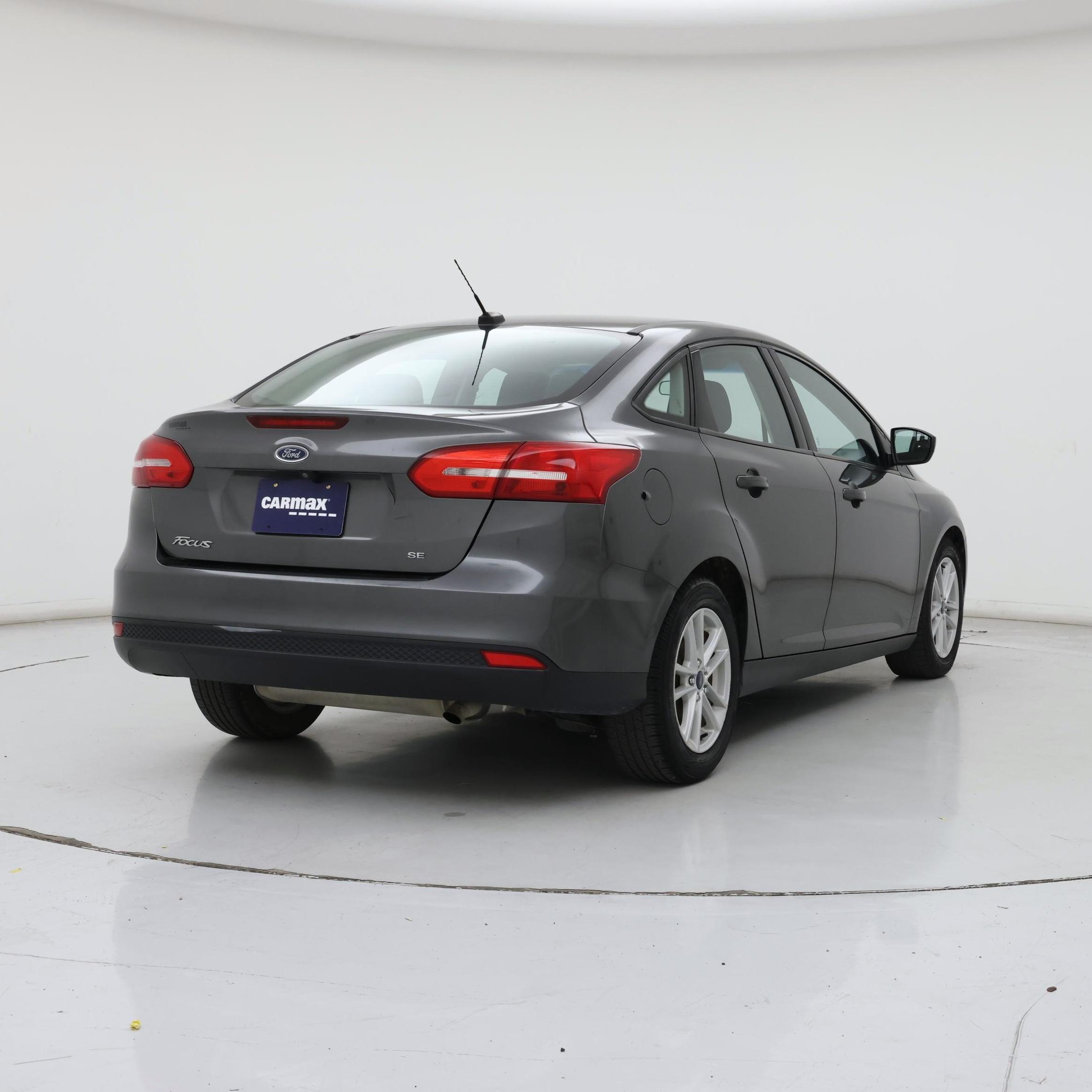 Thumbnail: 2018 Ford Focus - 8