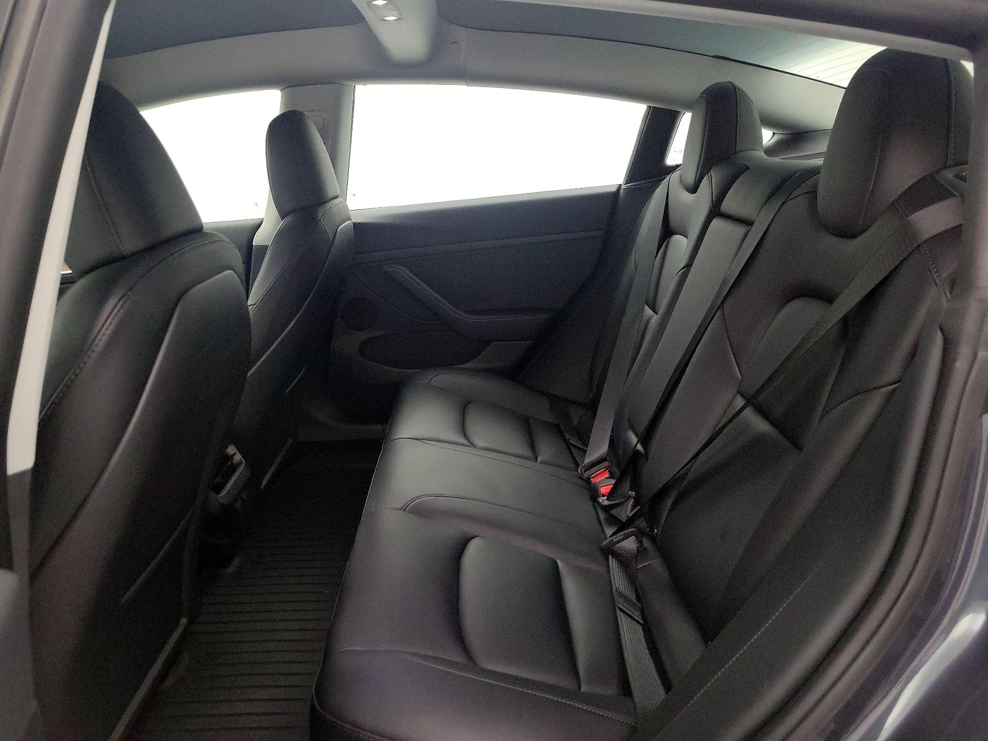 Thumbnail: 2023 Tesla Model 3 - 18