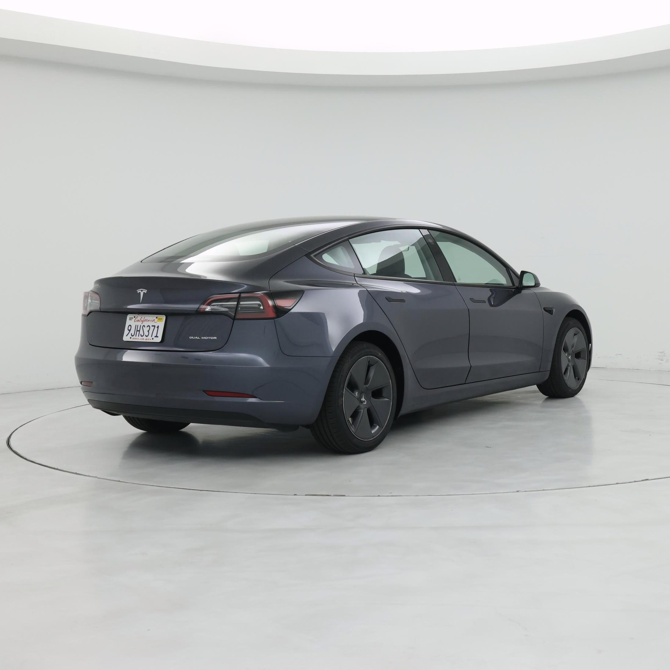 Thumbnail: 2023 Tesla Model 3 - 8