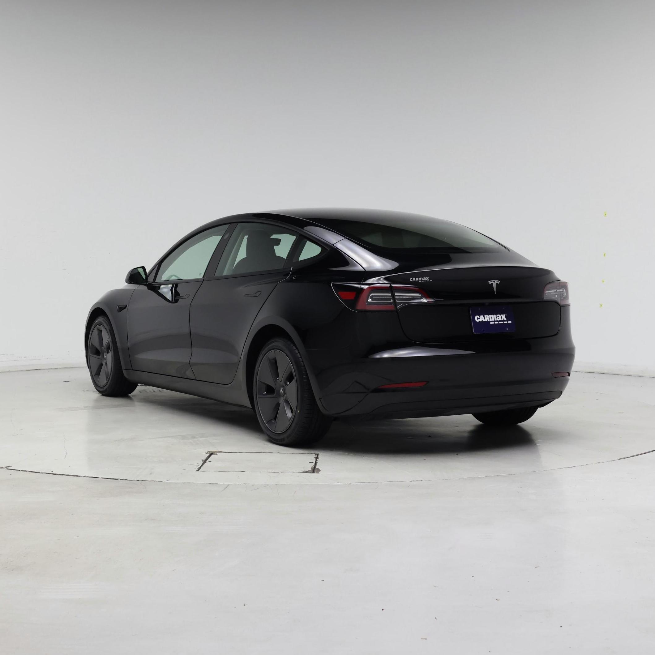 Thumbnail: 2023 Tesla Model 3 - 2