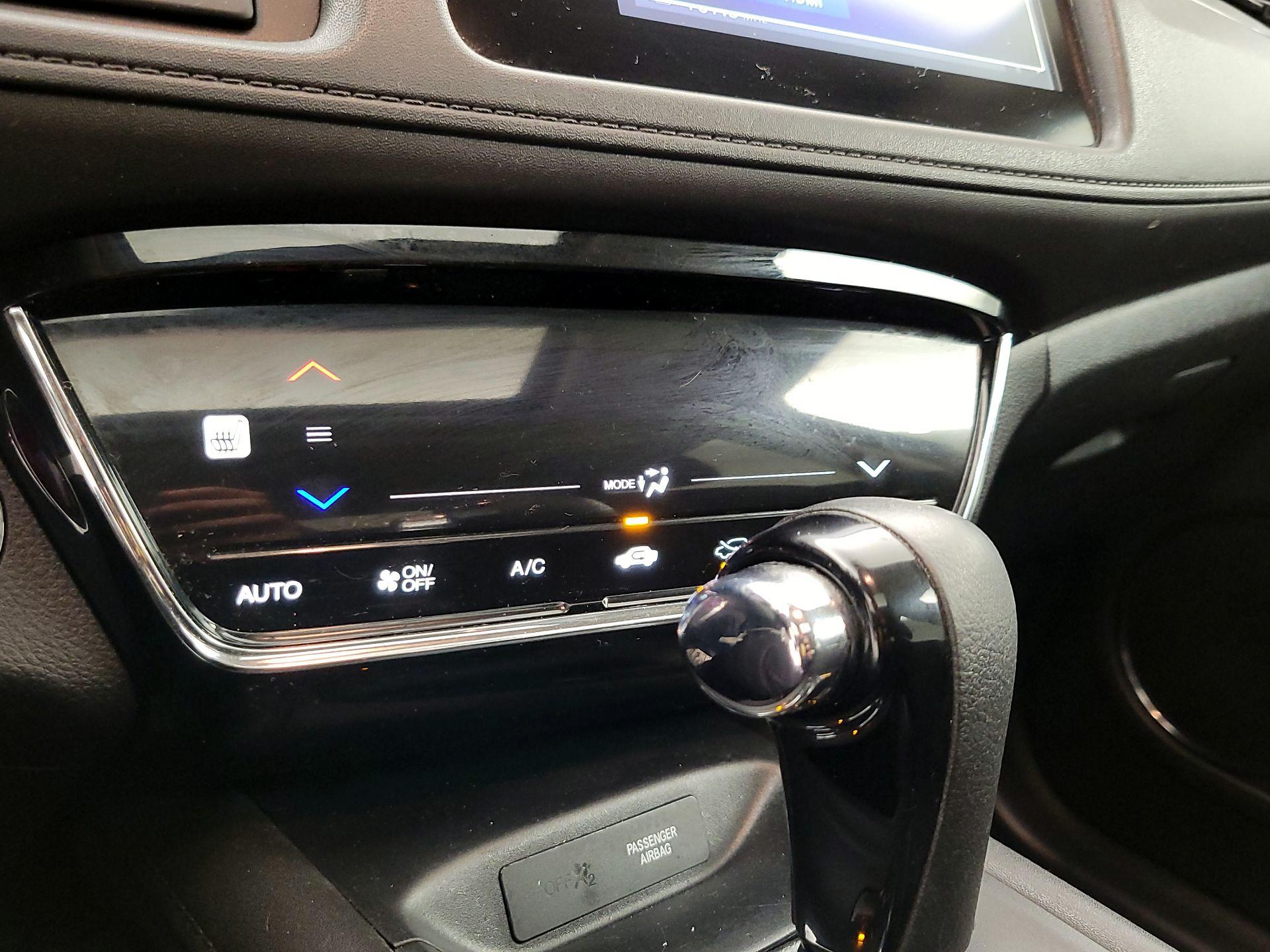 Thumbnail: 2018 Honda HR-V - 16