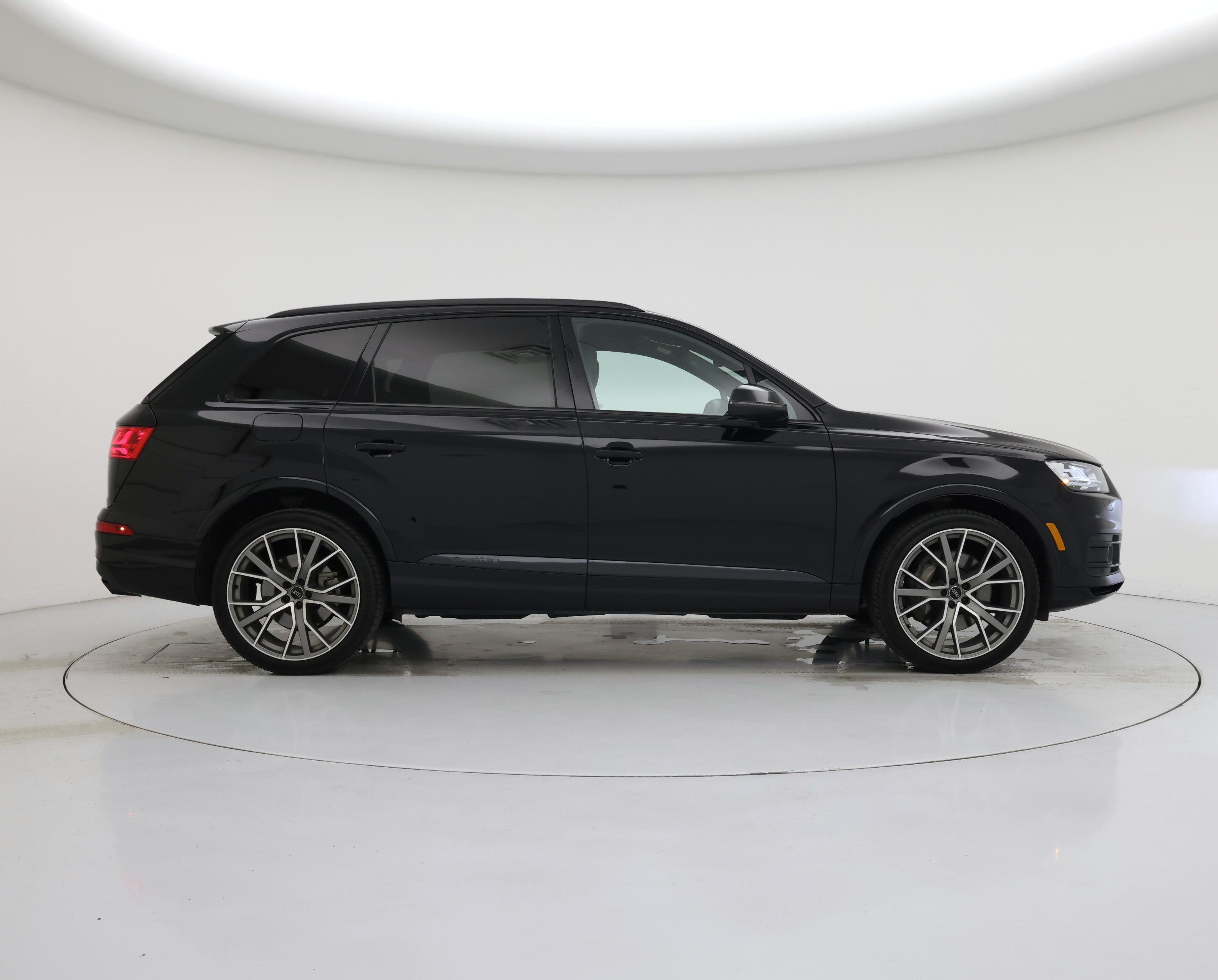 Thumbnail: 2019 Audi Q7 - 7