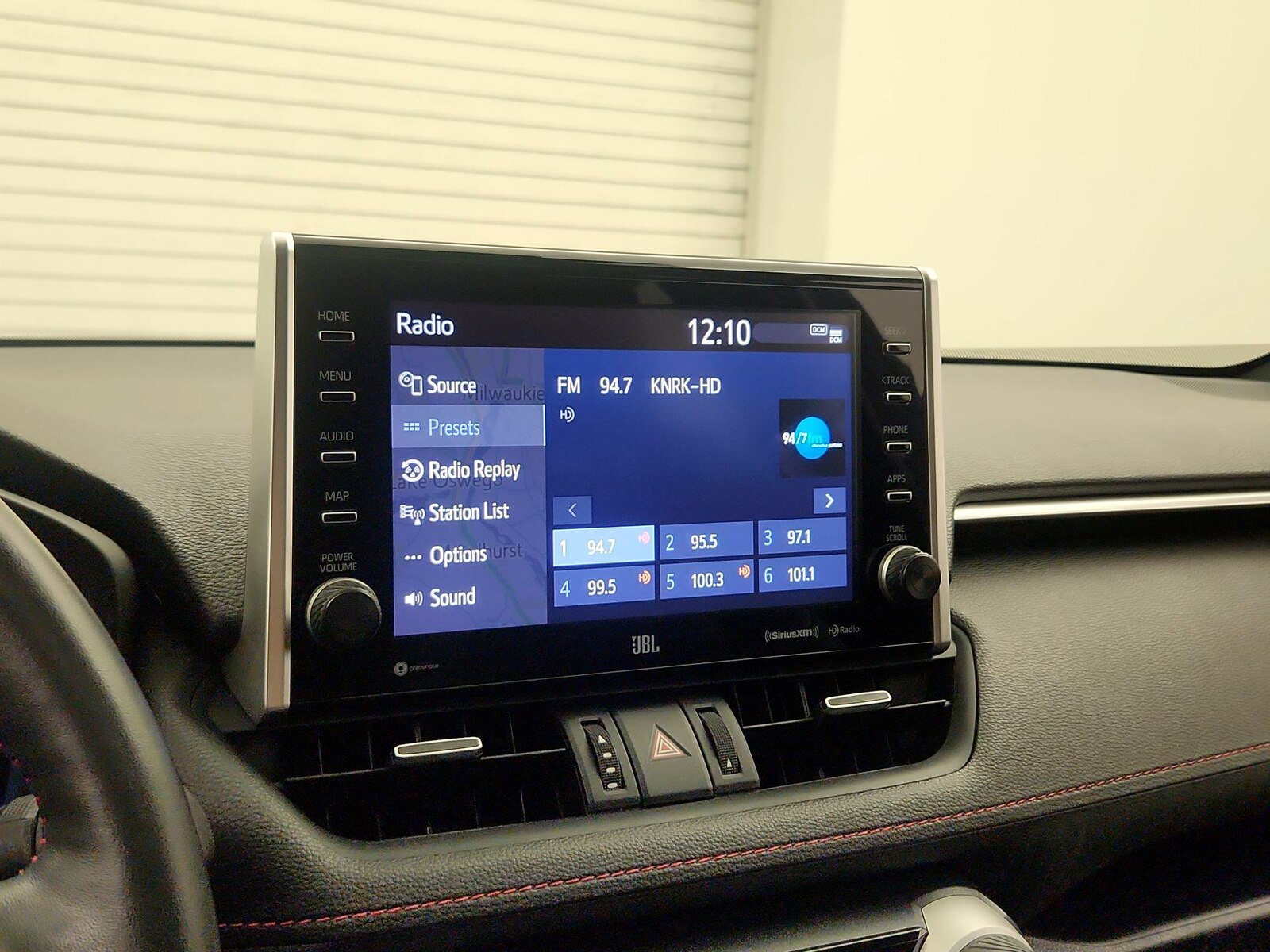 2021 Toyota RAV4 XSE - Photo 17