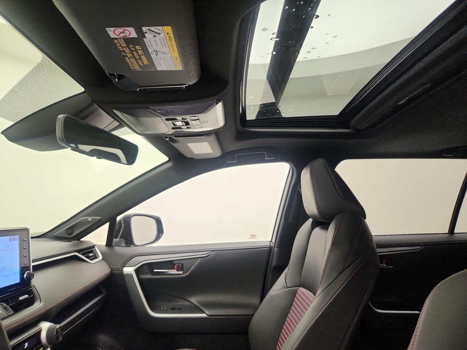 2021 Toyota RAV4 XSE - Photo 21