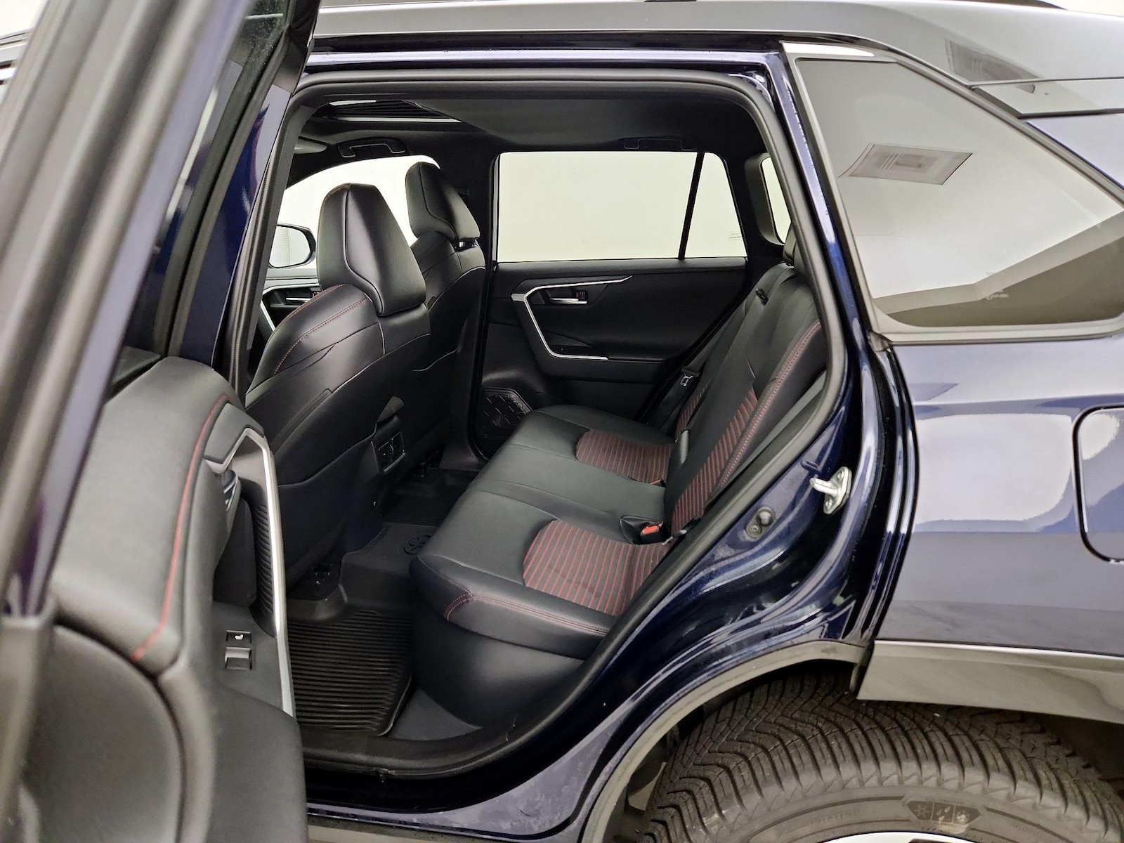 2021 Toyota RAV4 XSE - Photo 22