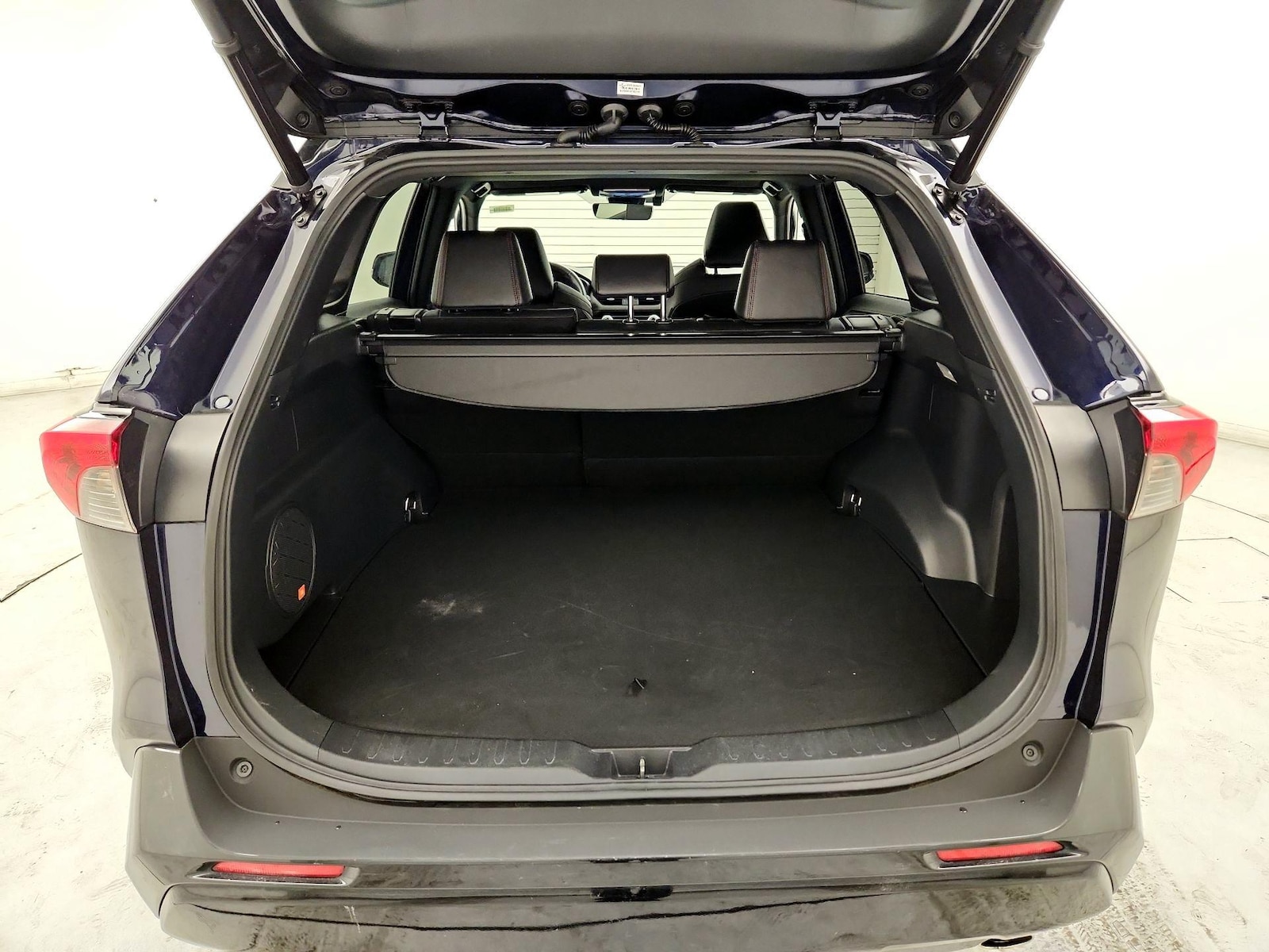 2021 Toyota RAV4 XSE - Photo 23