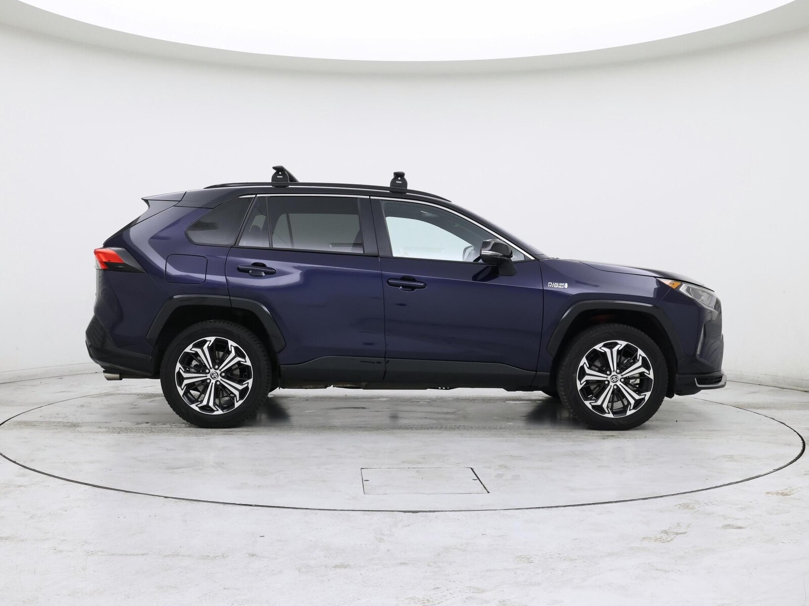 2021 Toyota RAV4 XSE - Photo 8