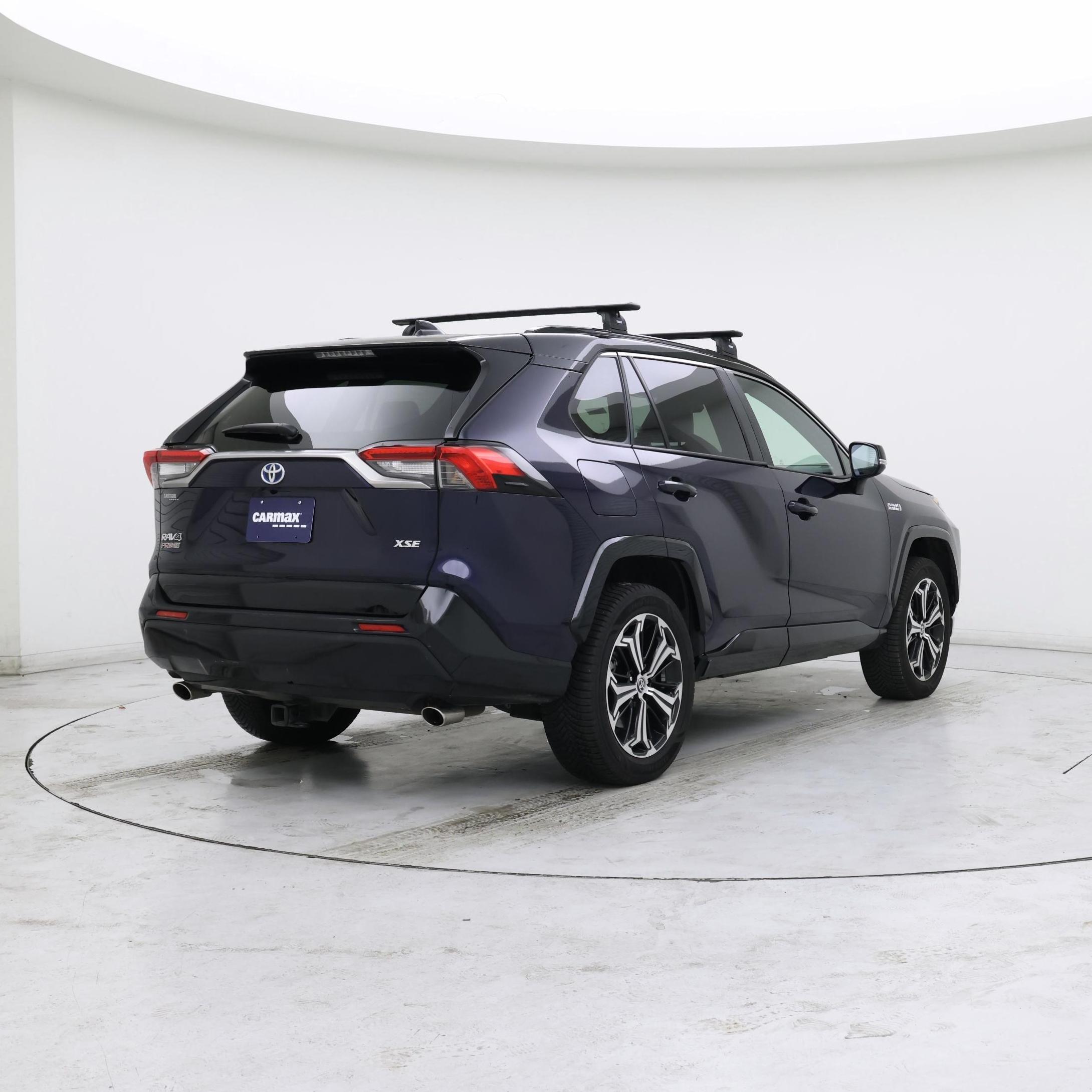Thumbnail: 2021 Toyota RAV4 - 8