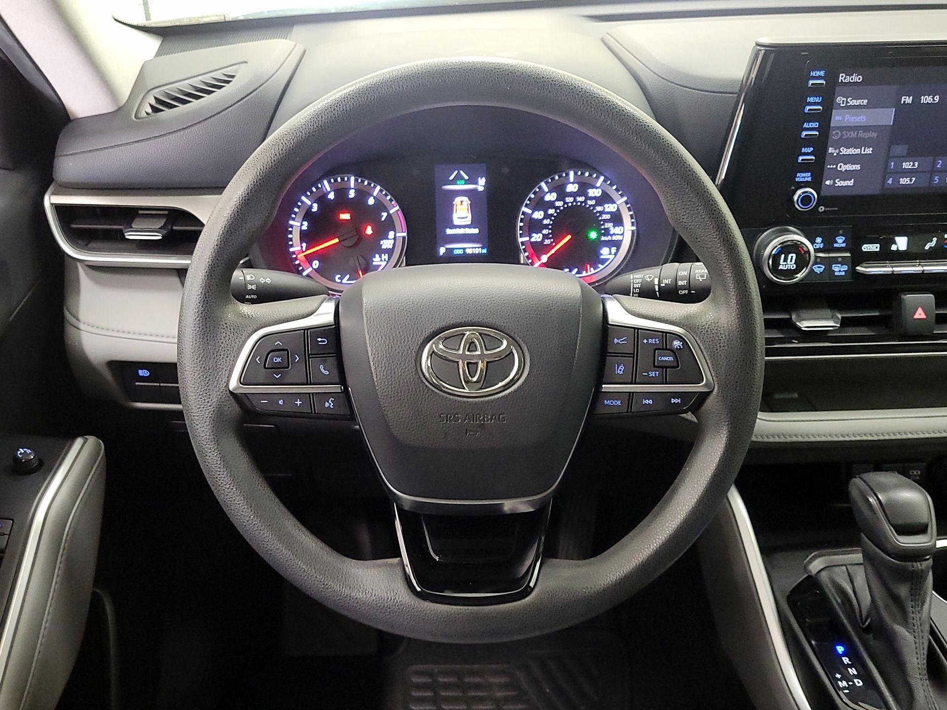 Thumbnail: 2021 Toyota Highlander - 10